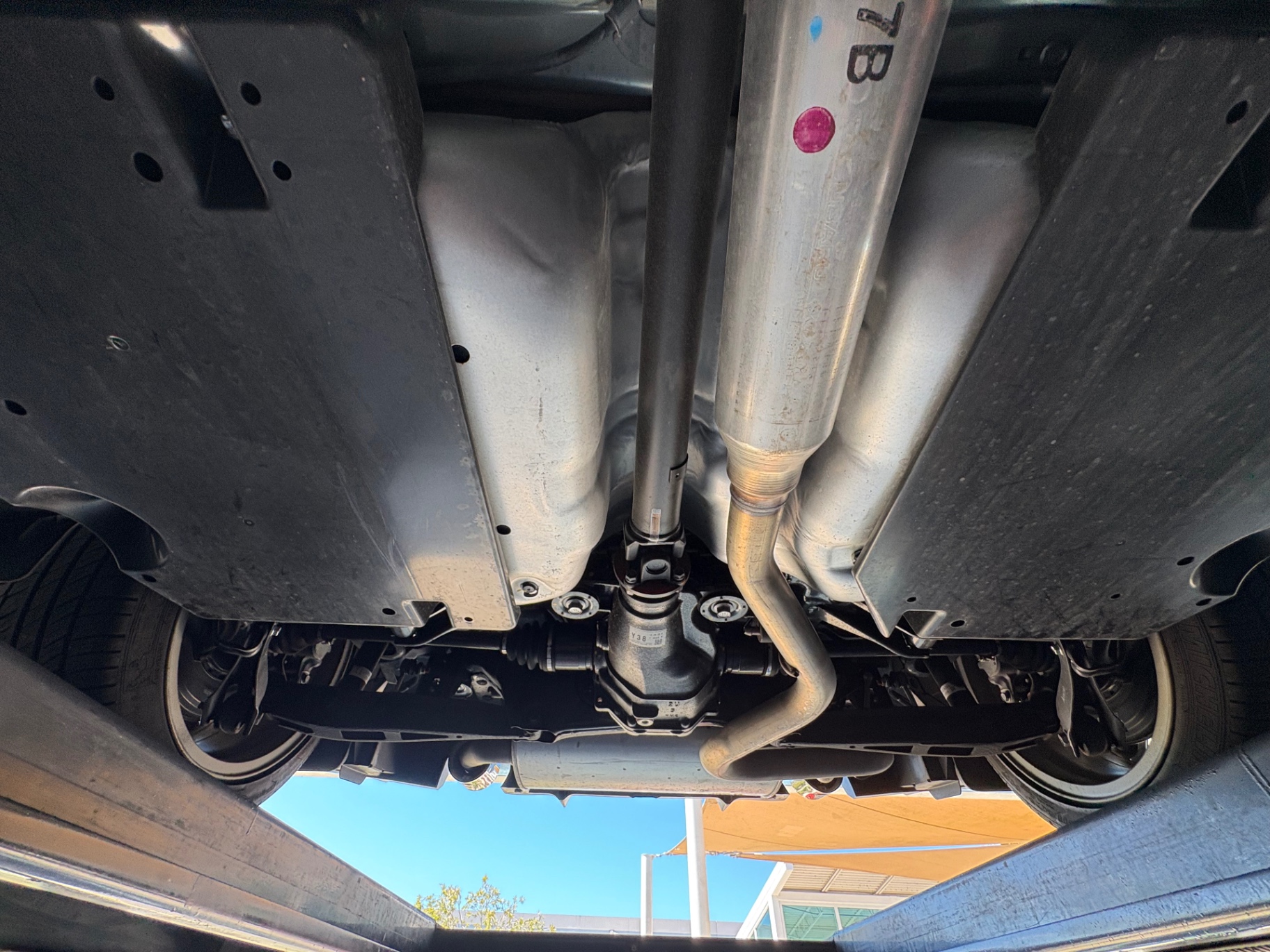 Vehicle photo 50