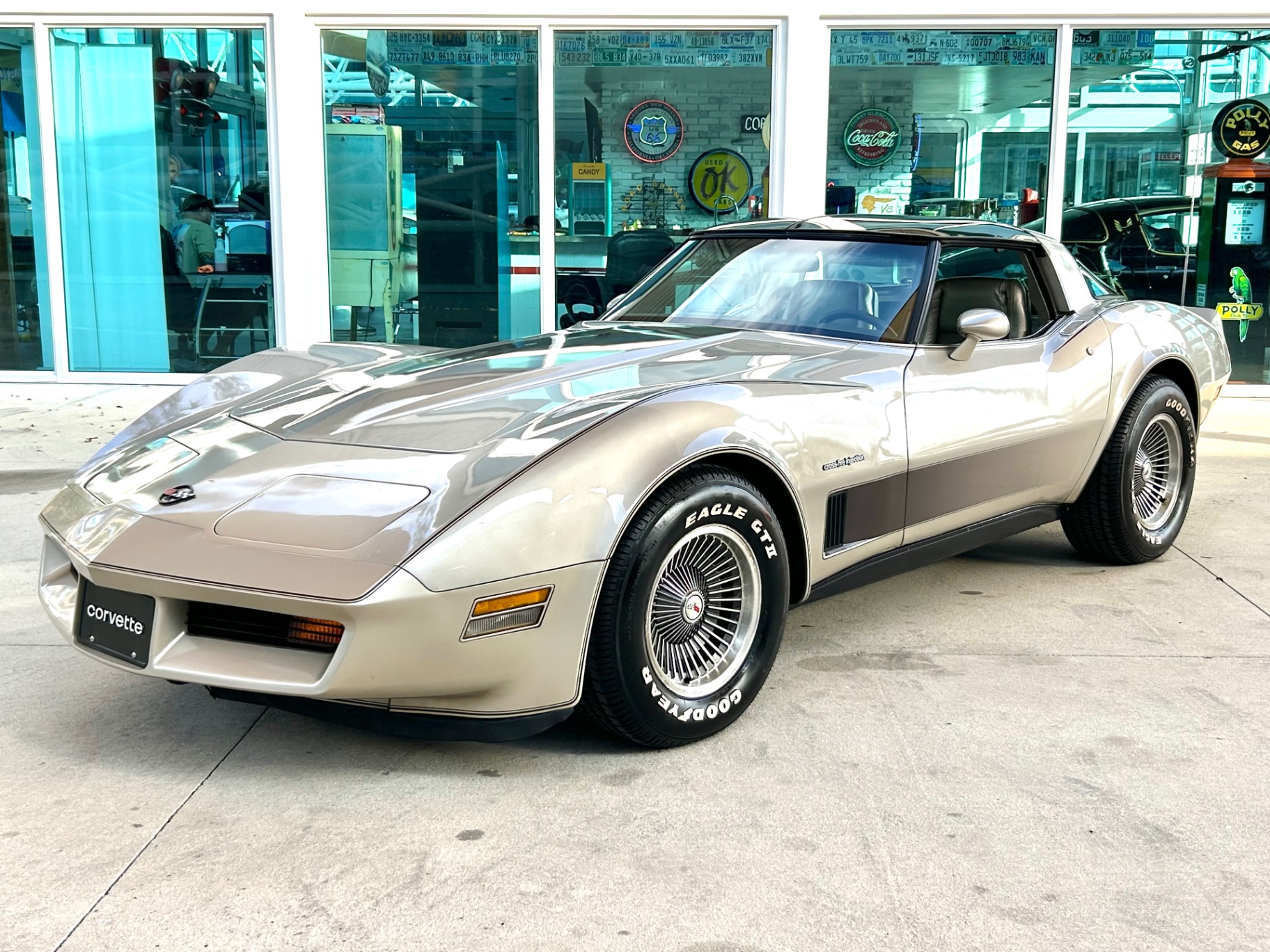 Vehicle photo 1