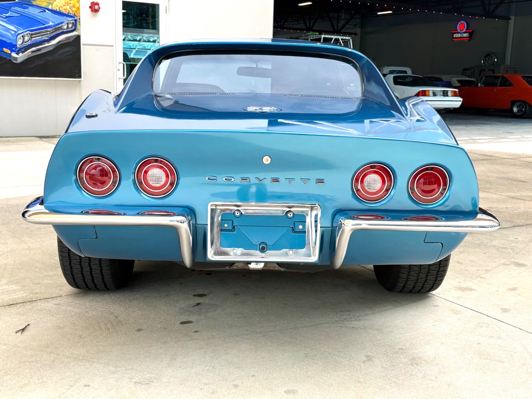 Vehicle photo 7