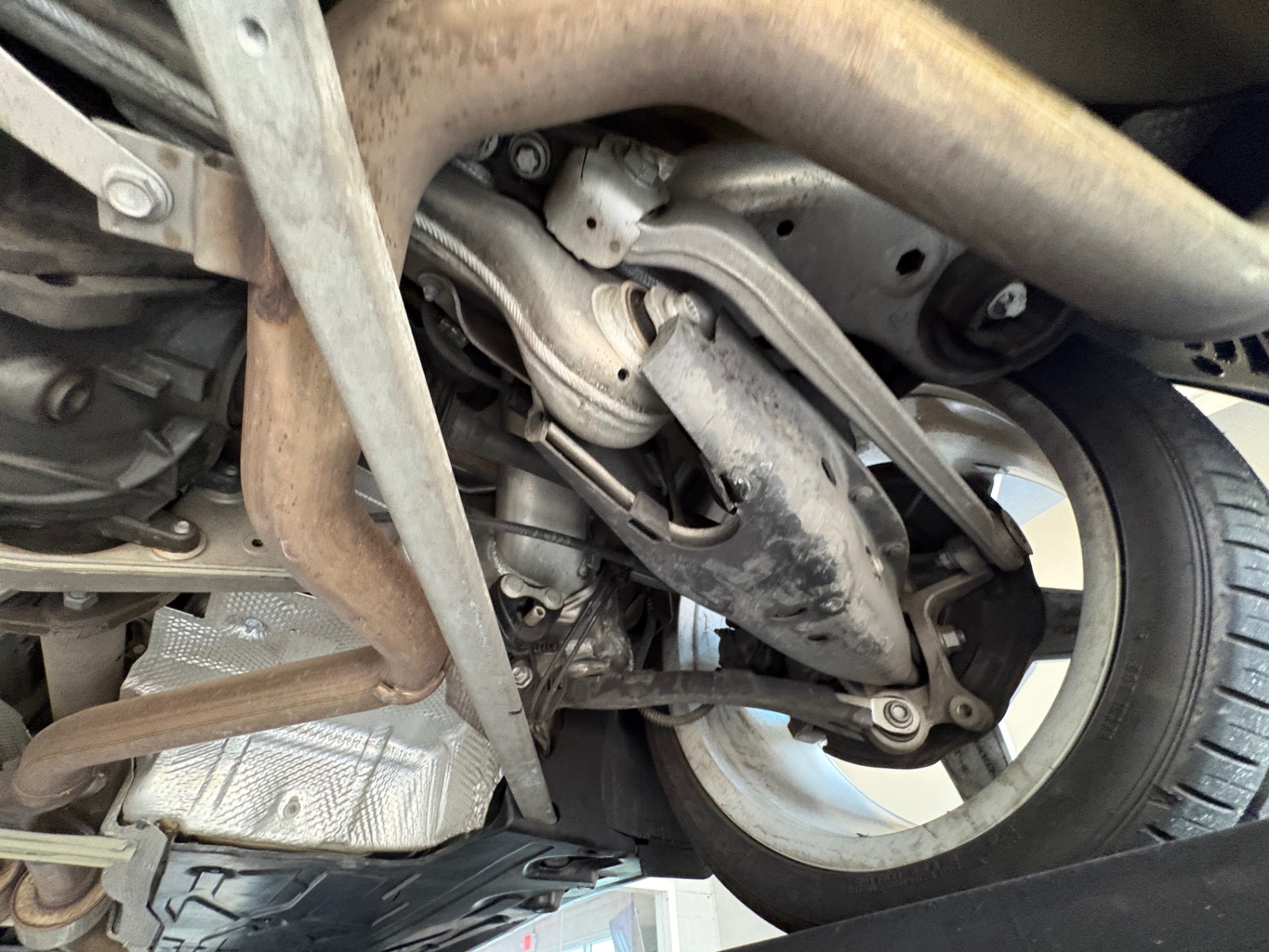 Vehicle photo 52