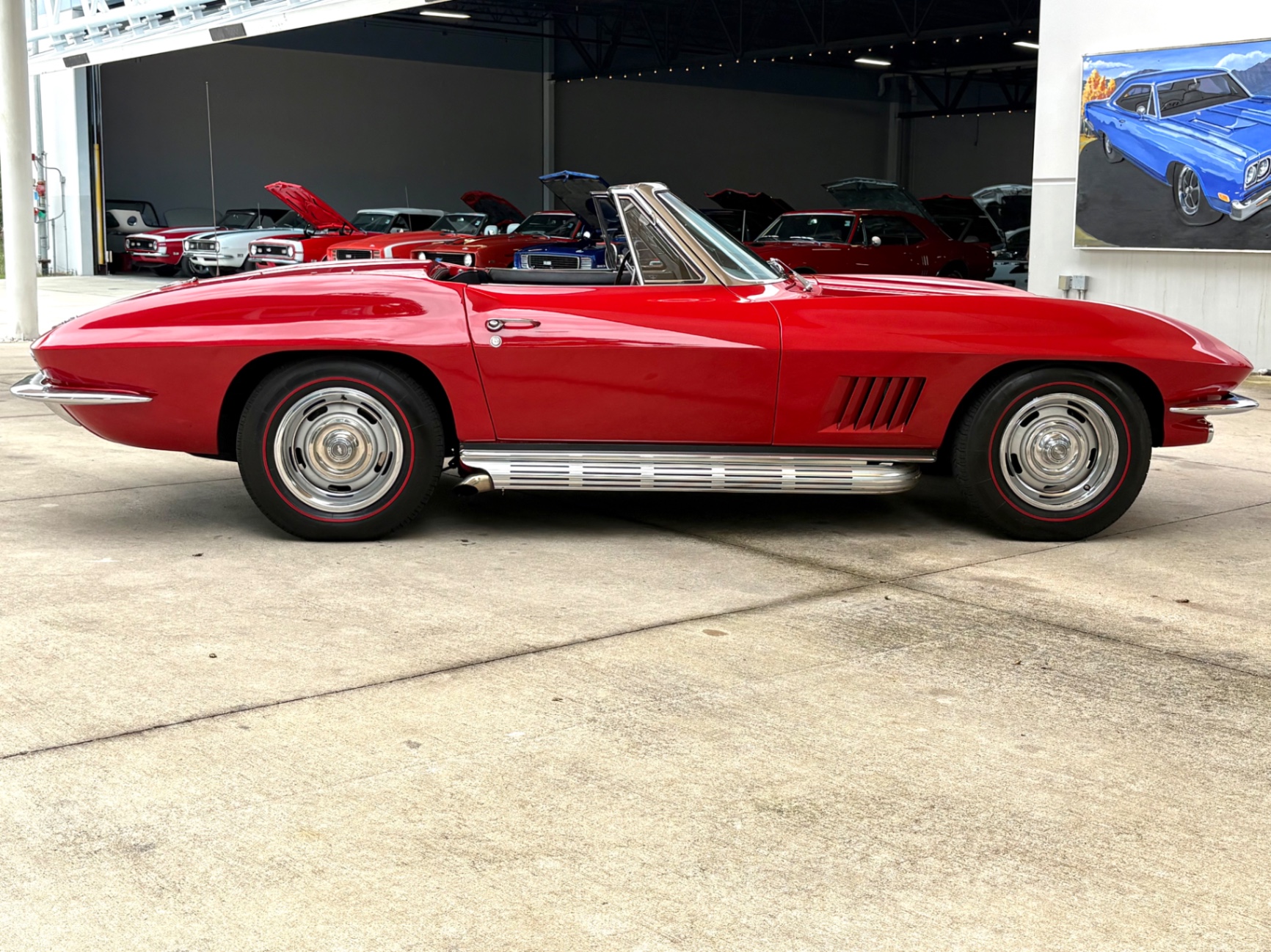 Vehicle photo 5