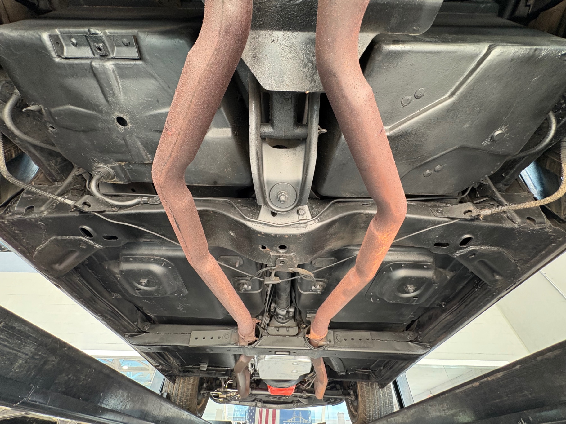 Vehicle photo 46