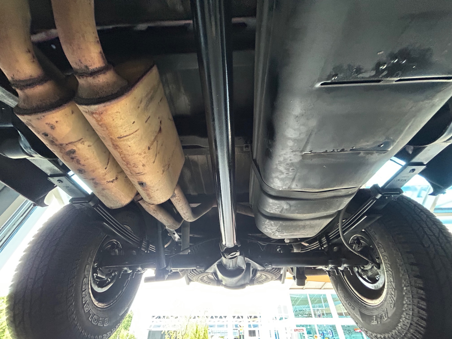 Vehicle photo 55