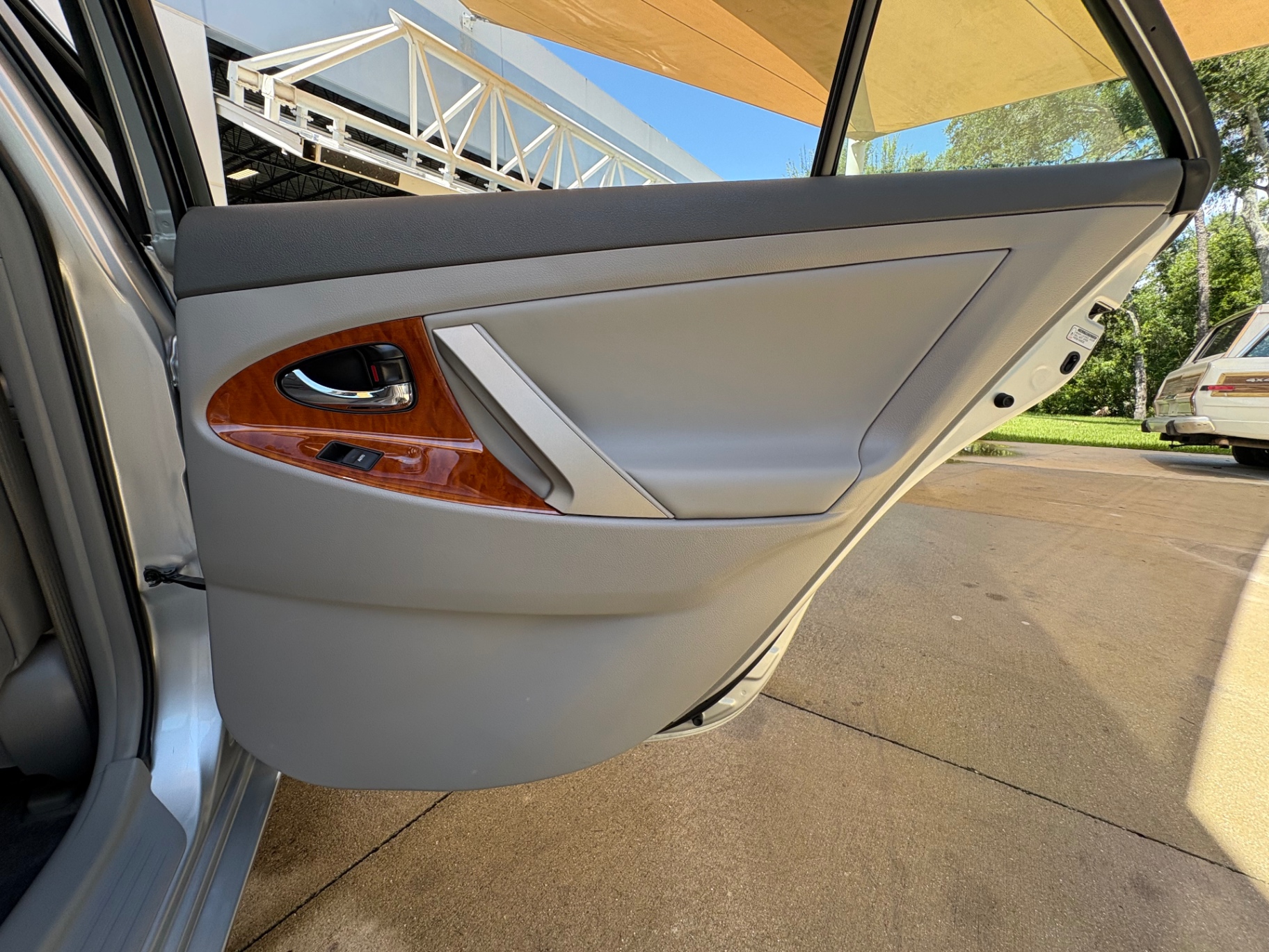 Vehicle photo 40