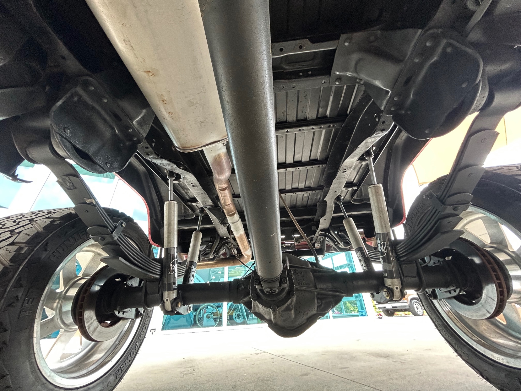 Vehicle photo 48