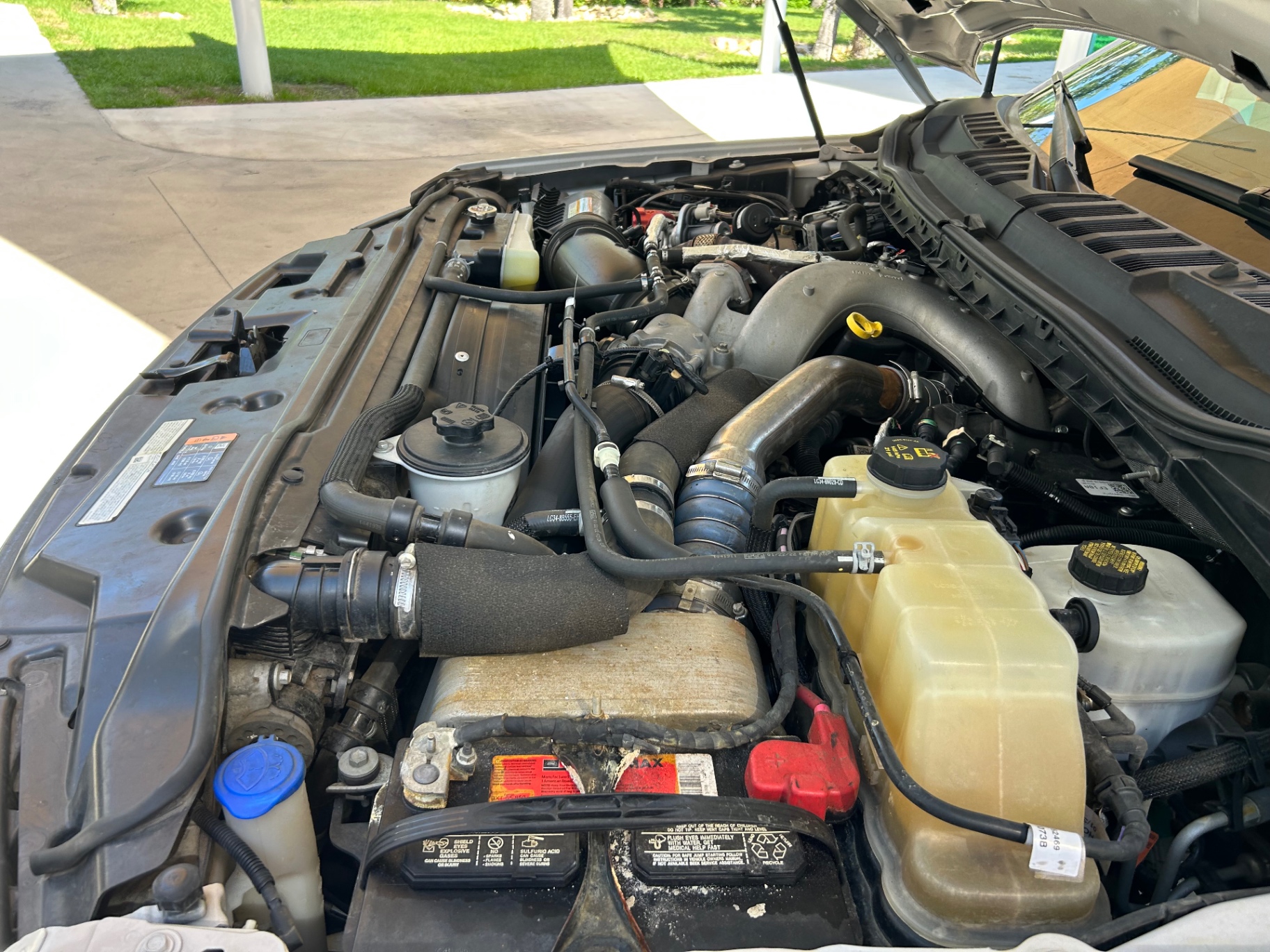Vehicle photo 27
