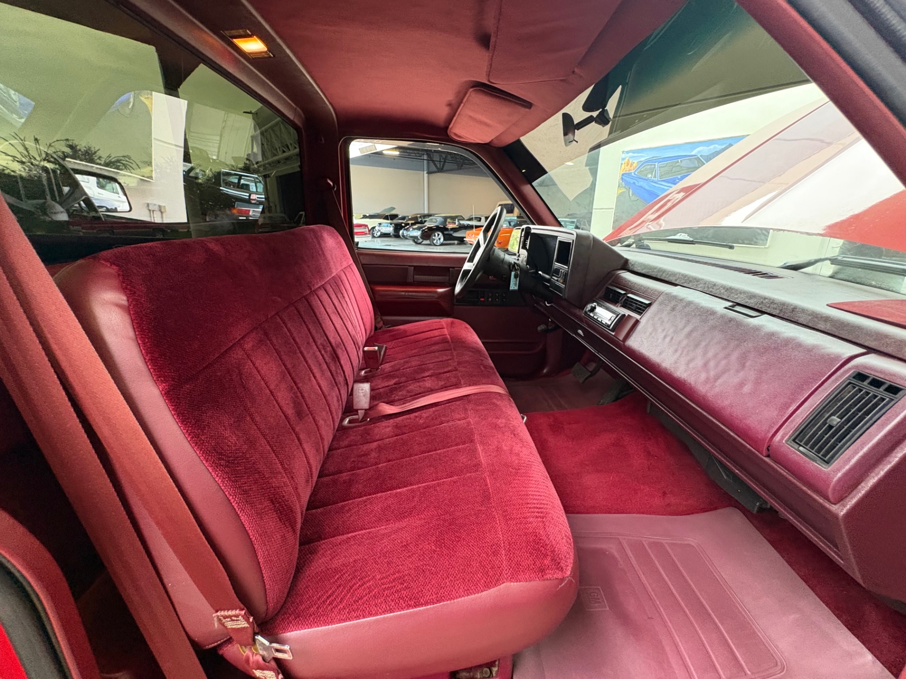 Vehicle photo 36