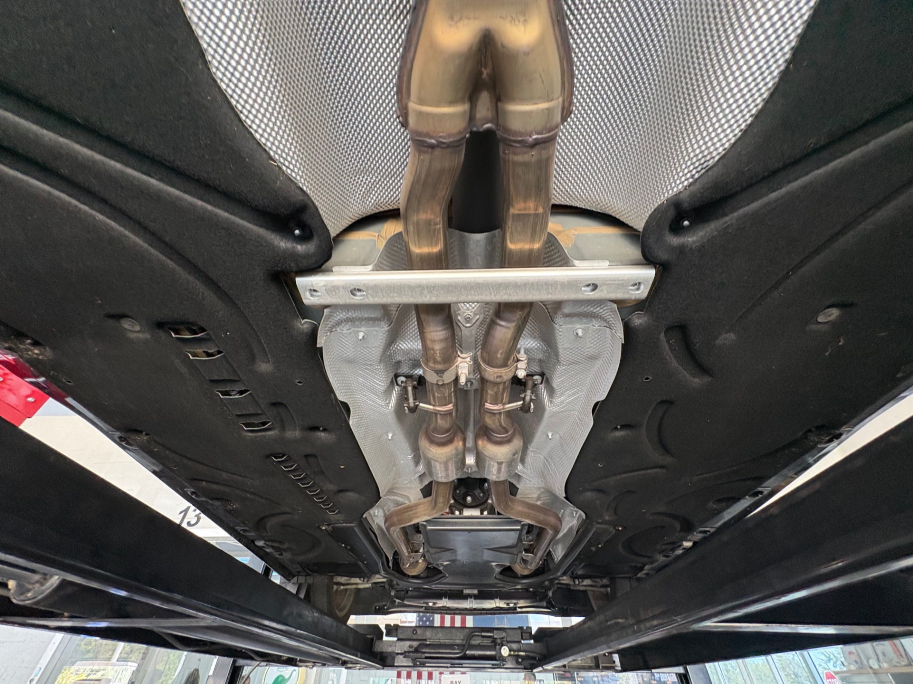 Vehicle photo 45