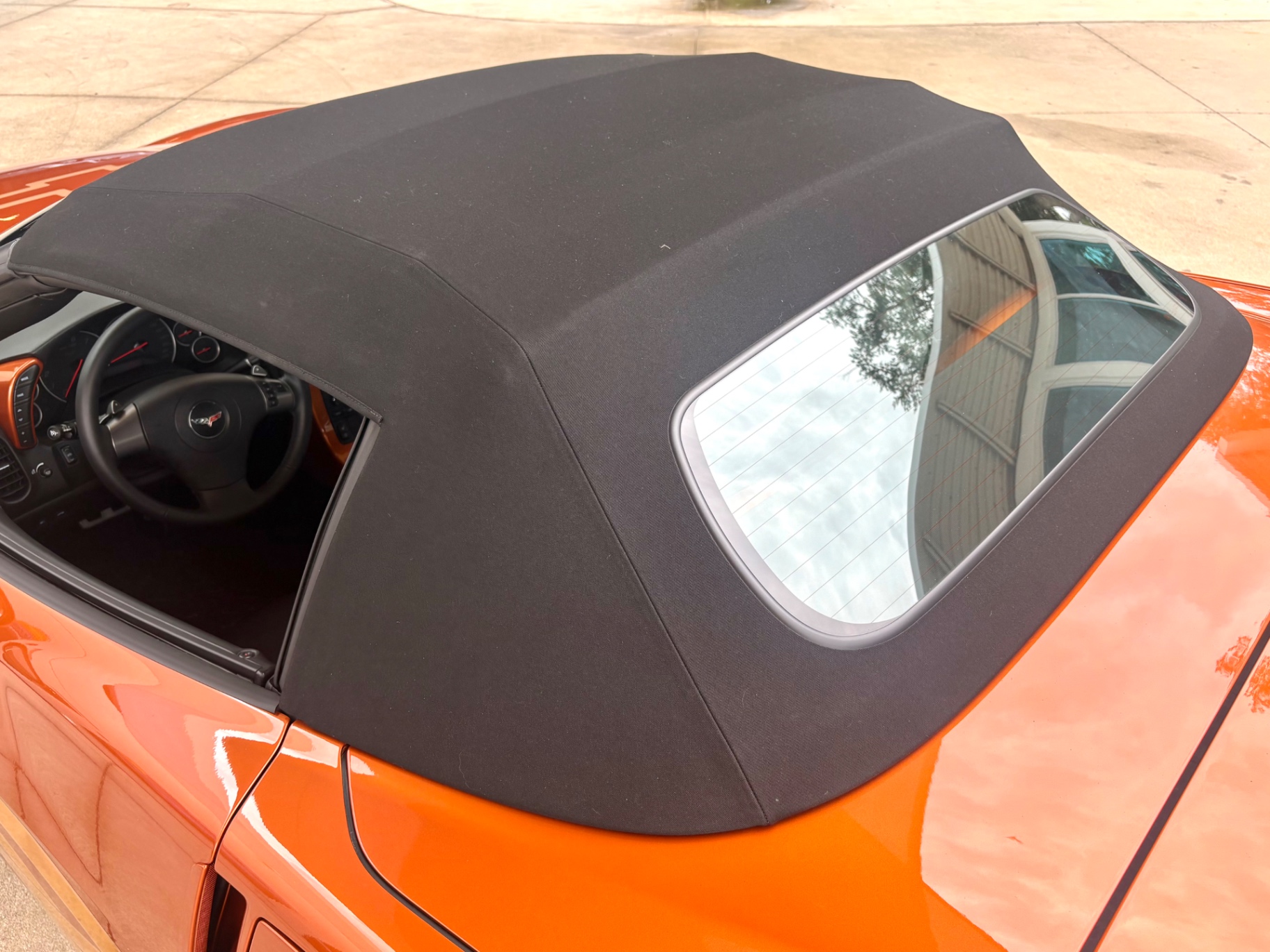 Vehicle photo 25