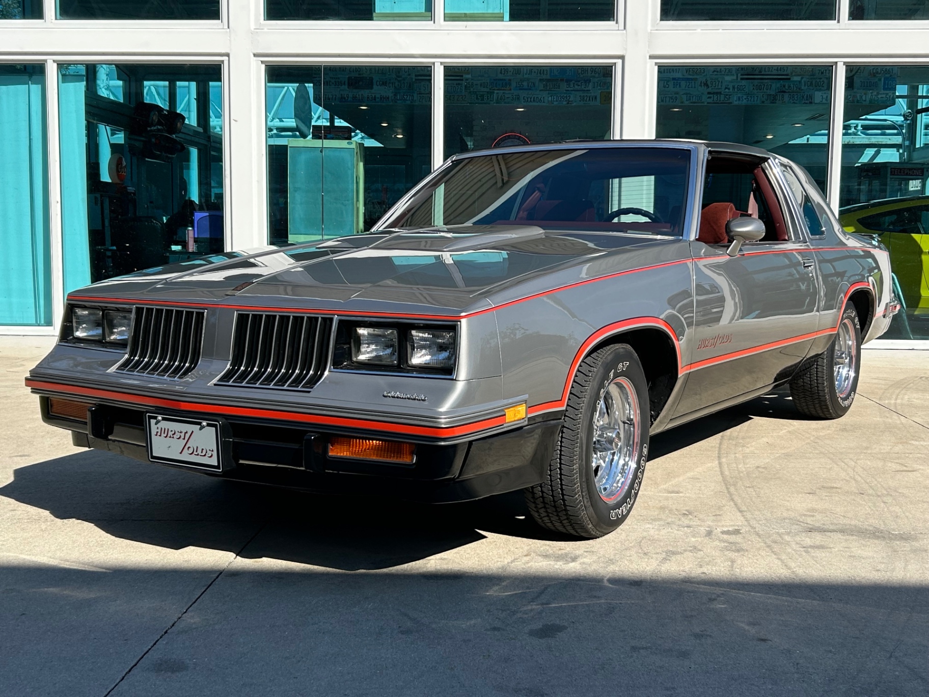 Oldsmobile Cutlass Calais's photo