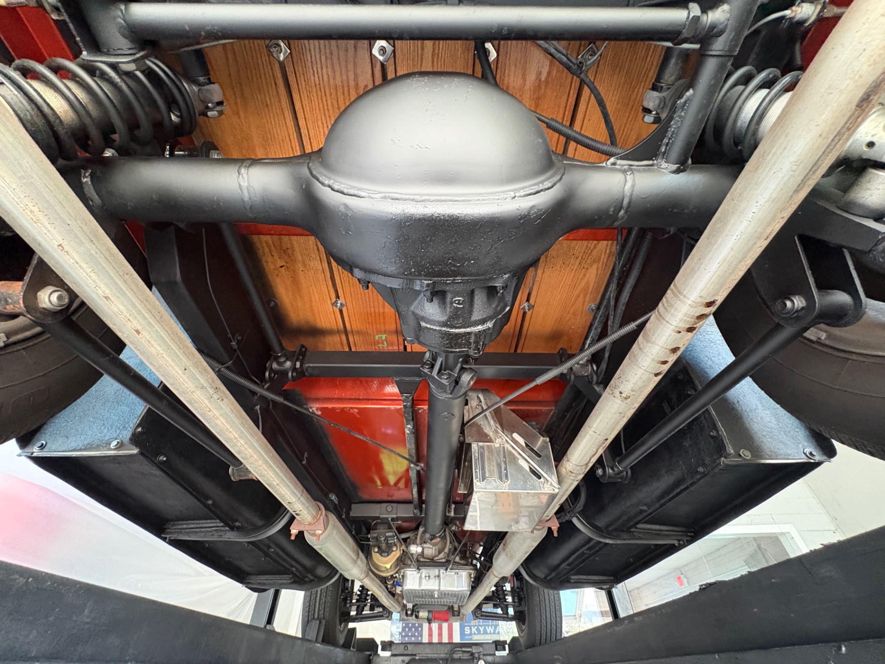 Vehicle photo 36