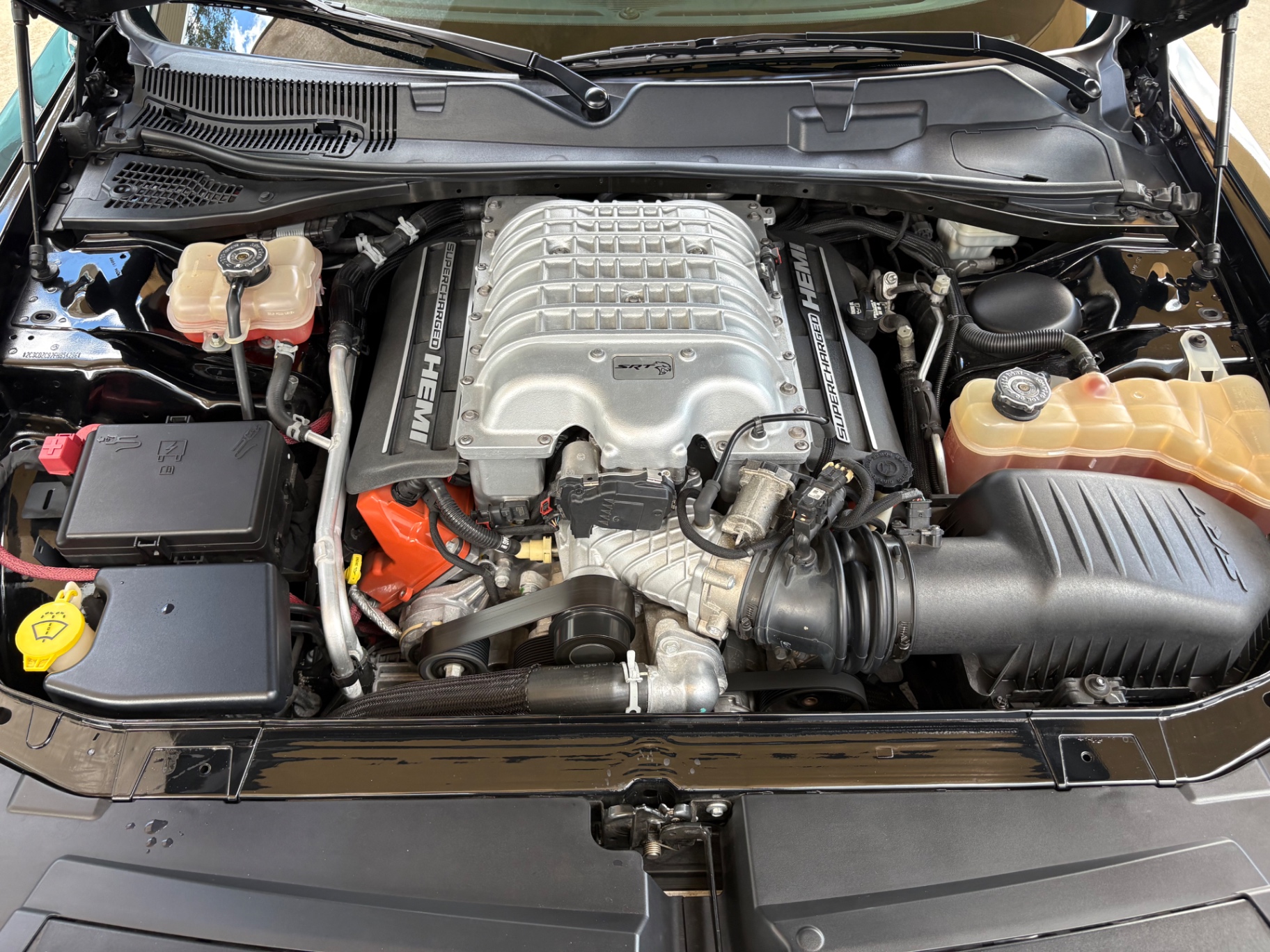 Vehicle photo 27