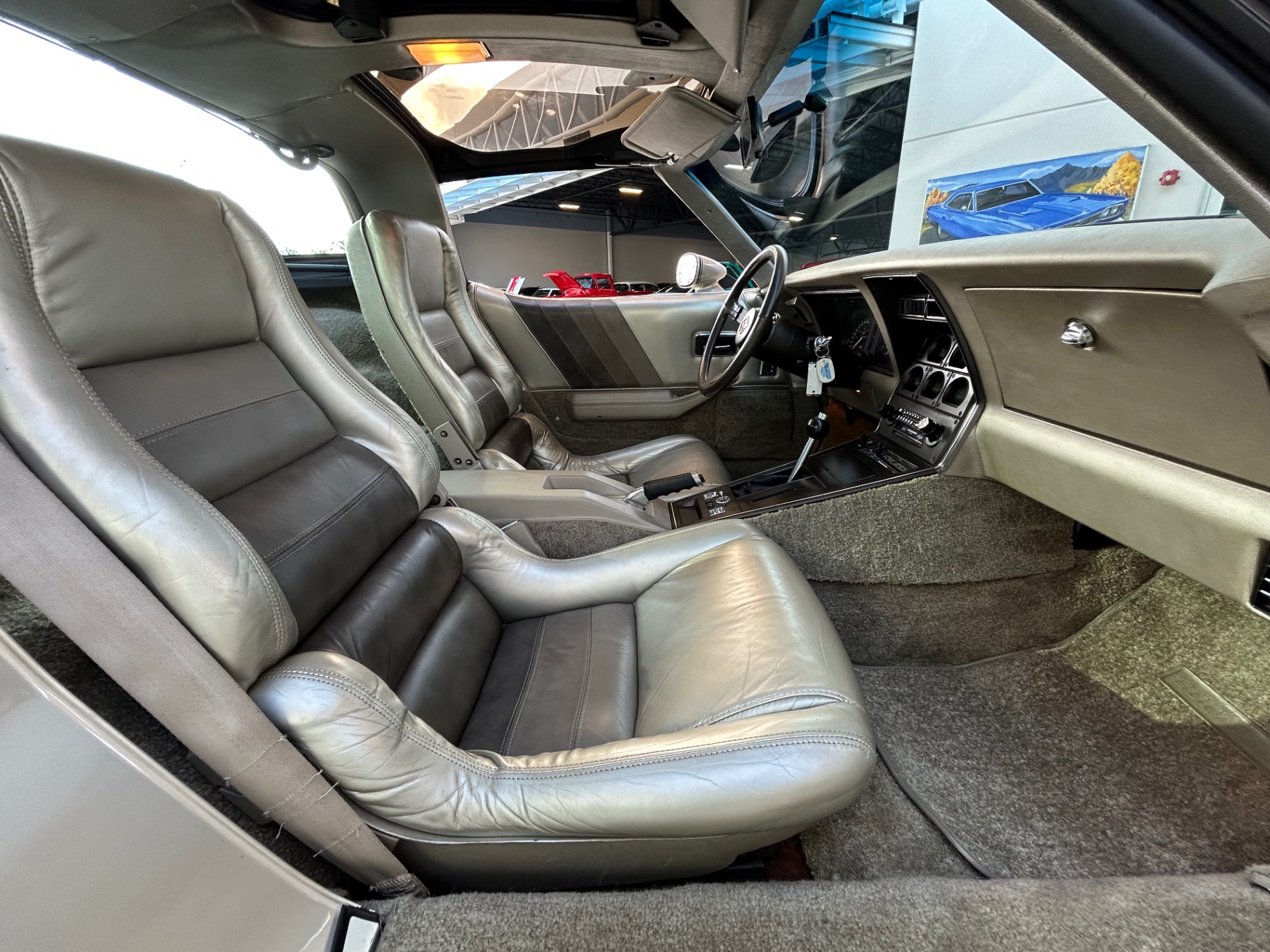 Vehicle photo 39