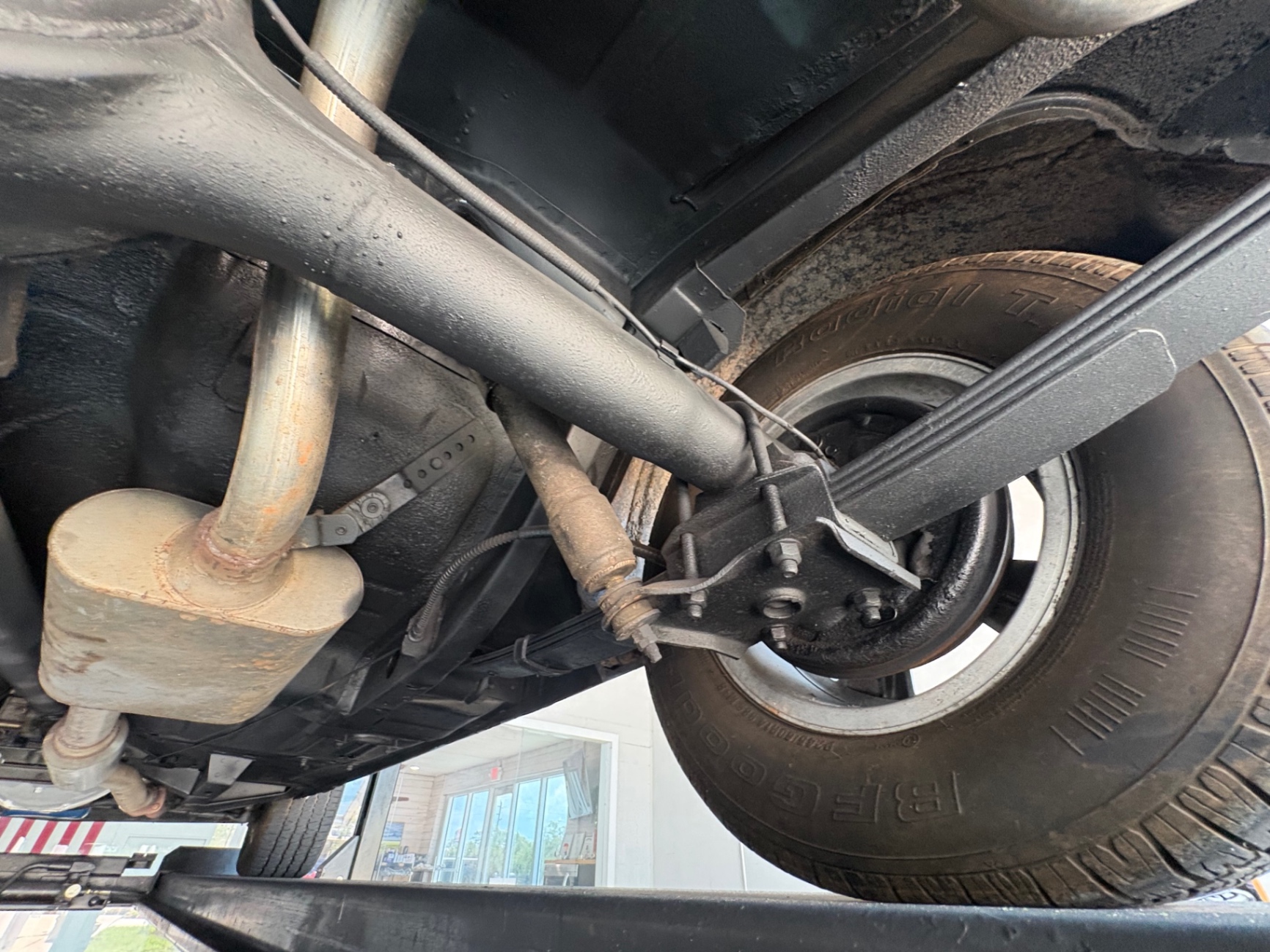 Vehicle photo 44