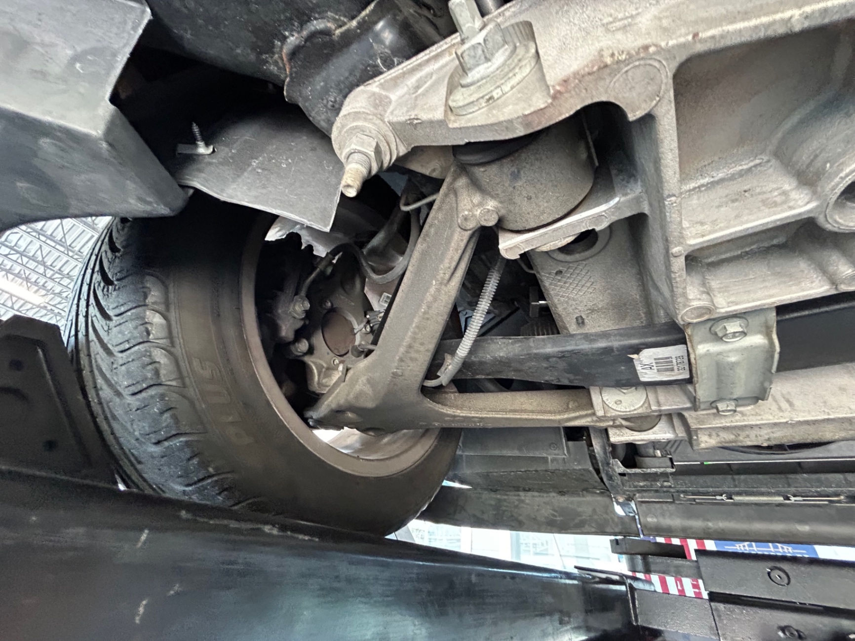 Vehicle photo 48