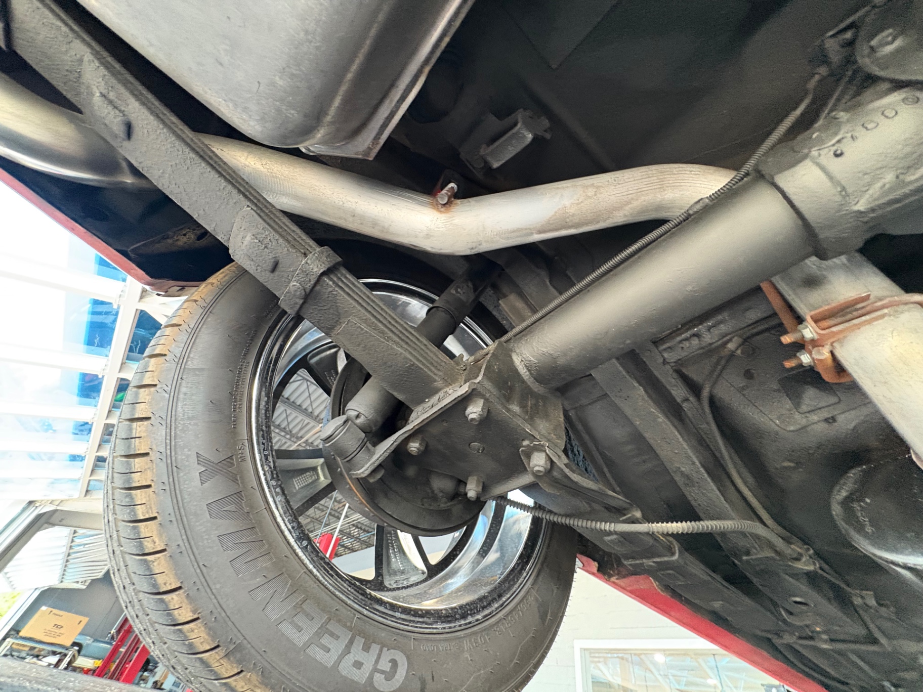 Vehicle photo 47