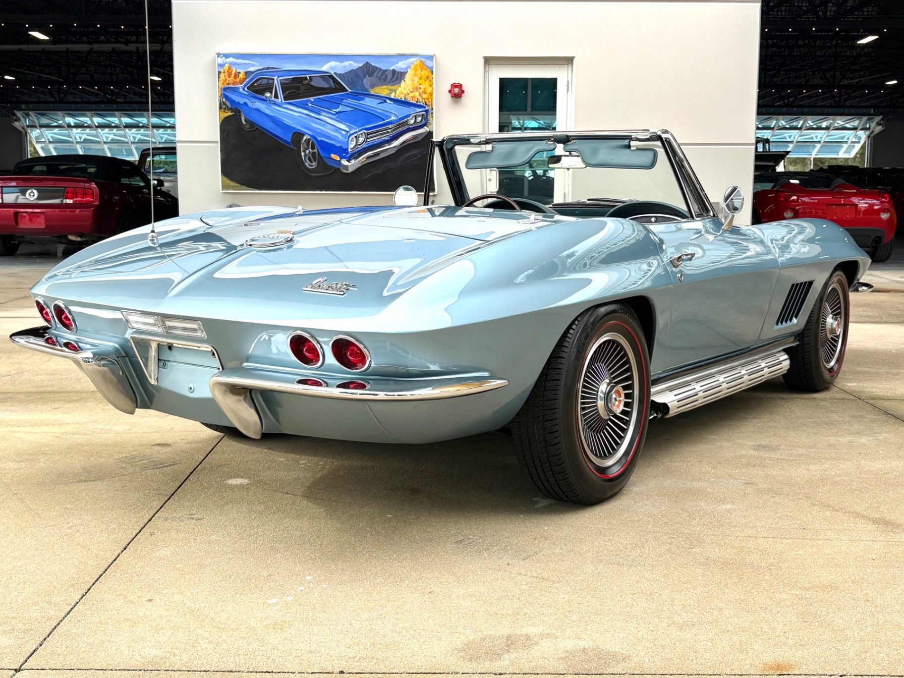 Vehicle photo 5