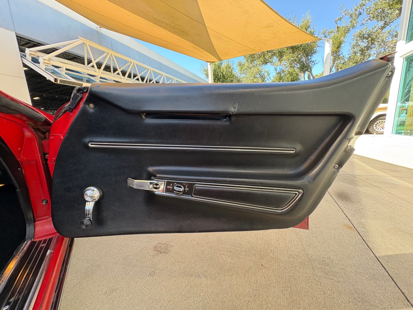 Vehicle photo 43