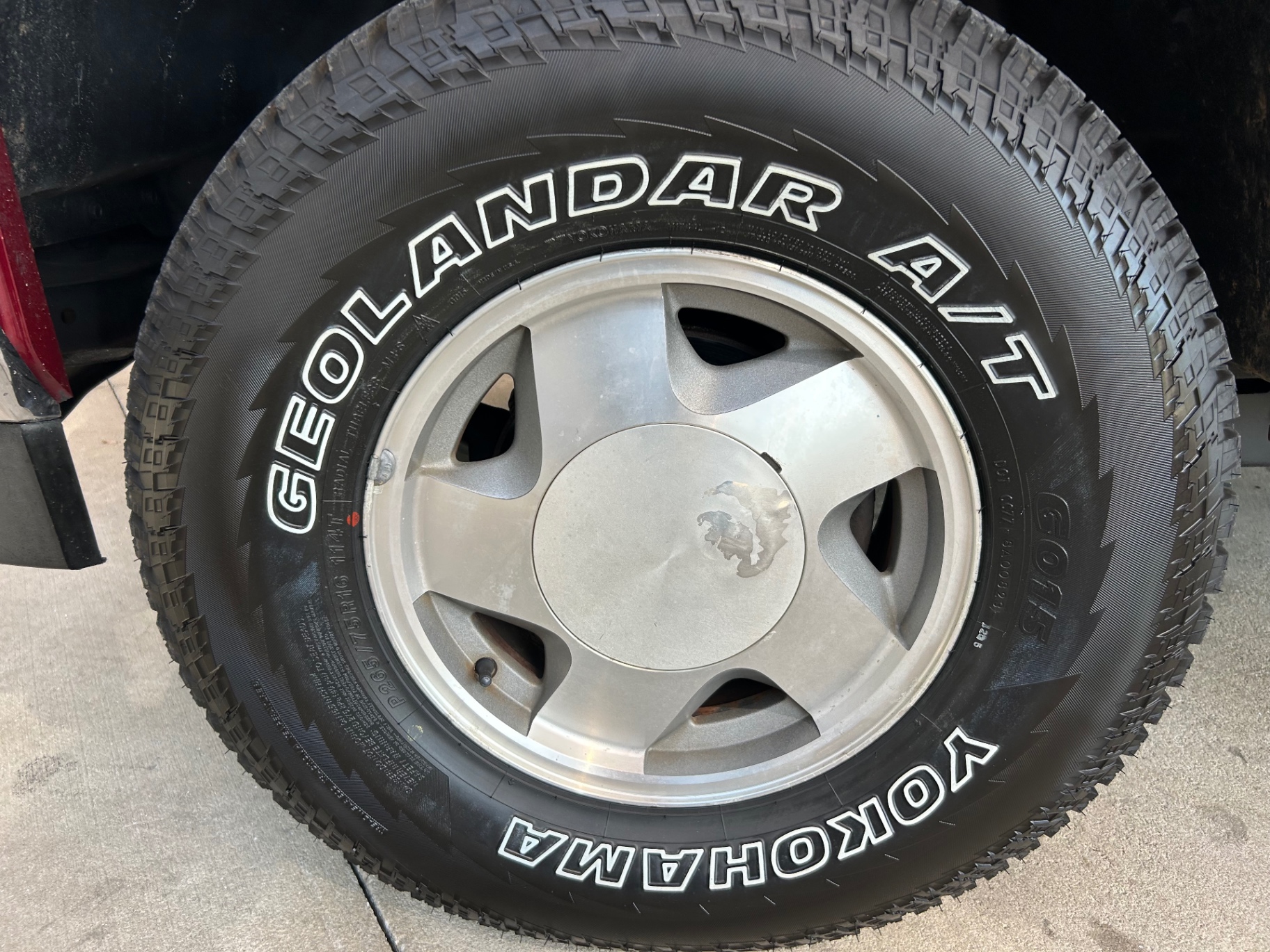 Vehicle photo 19