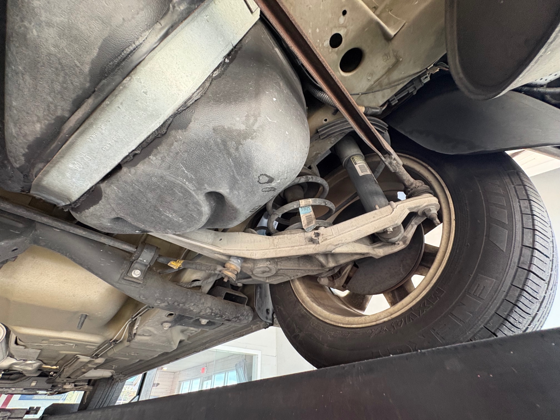Vehicle photo 50