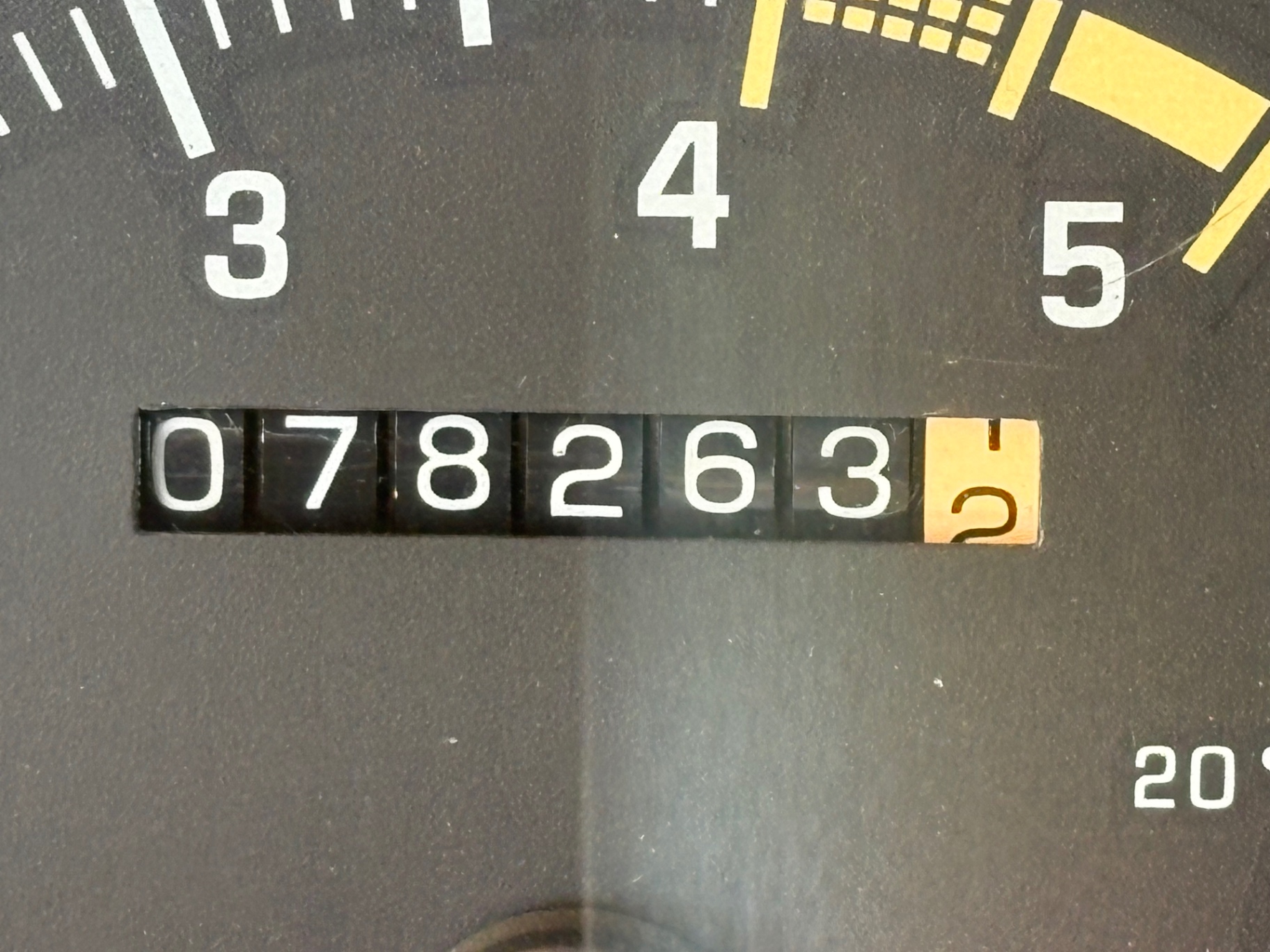 Vehicle photo 23