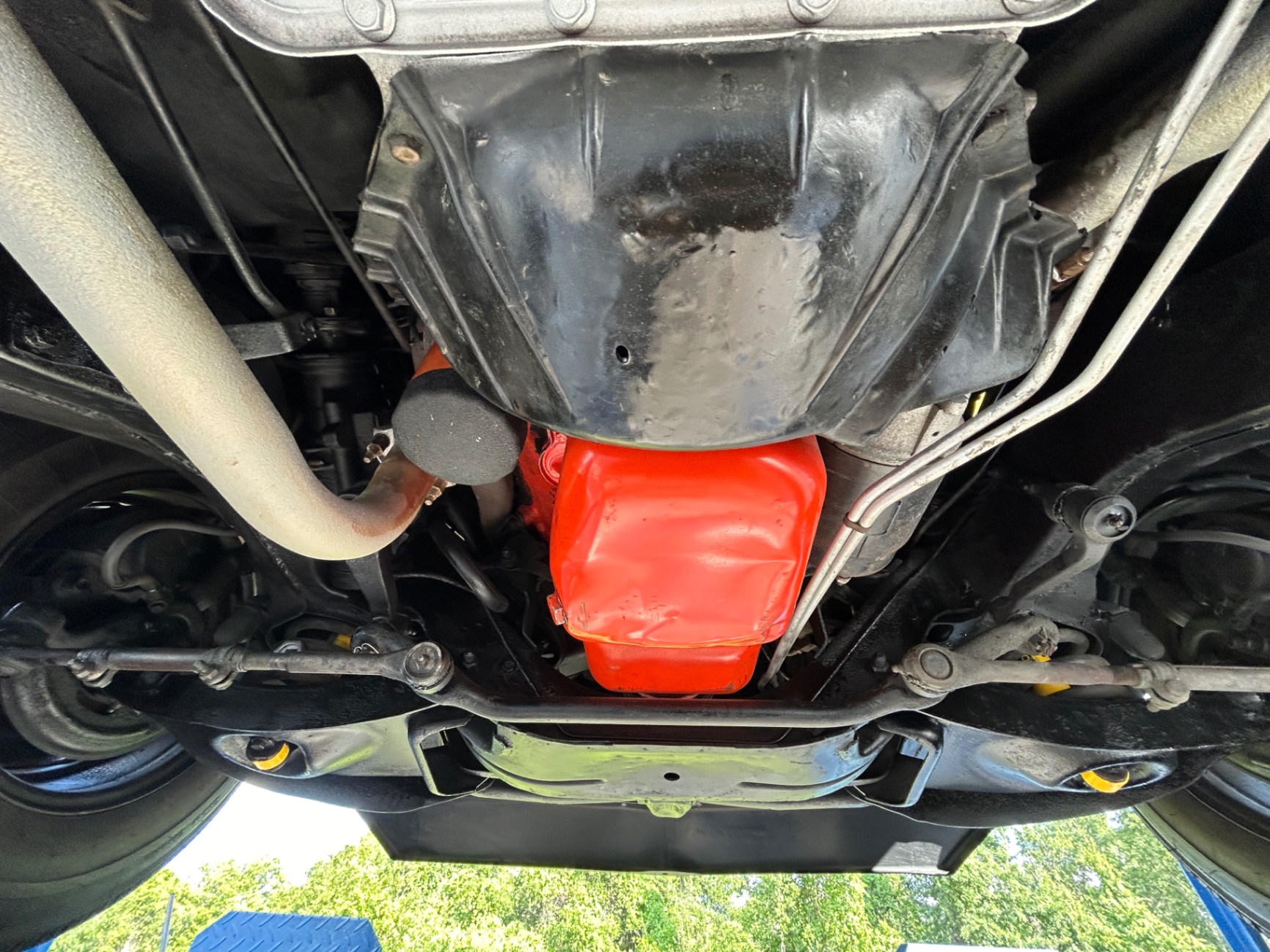 Vehicle photo 37