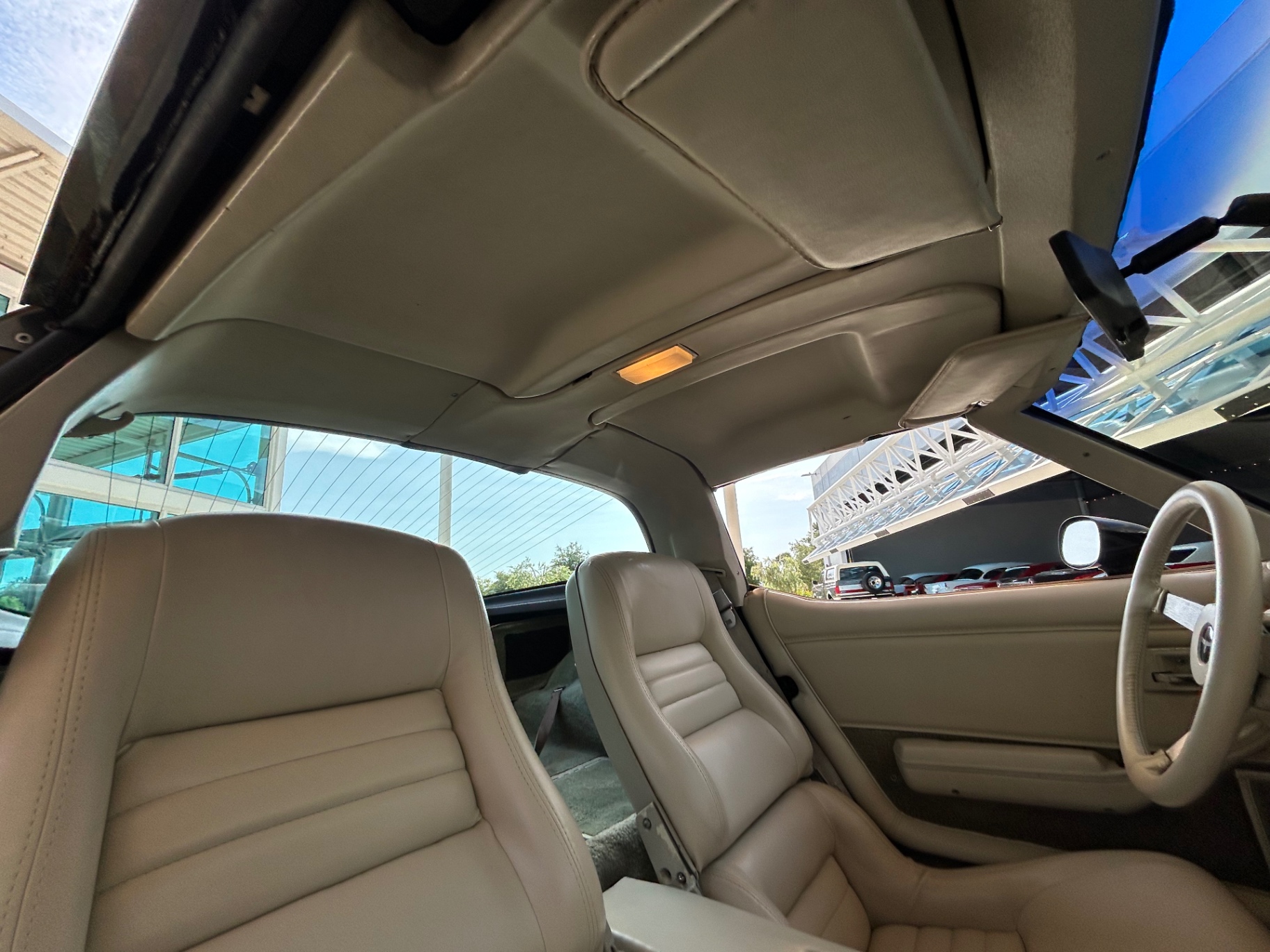 Vehicle photo 40