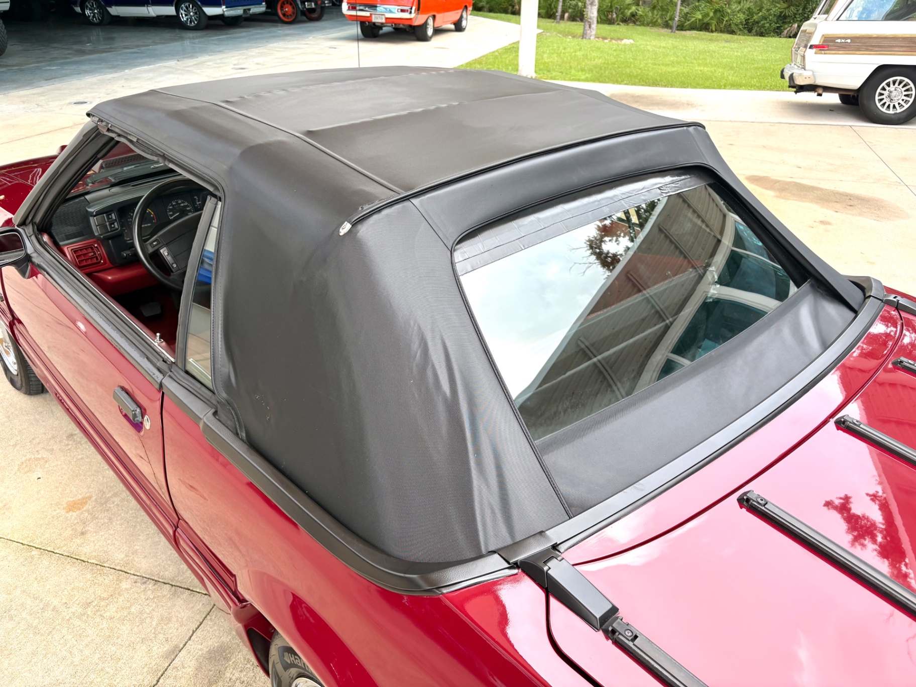 Vehicle photo 22