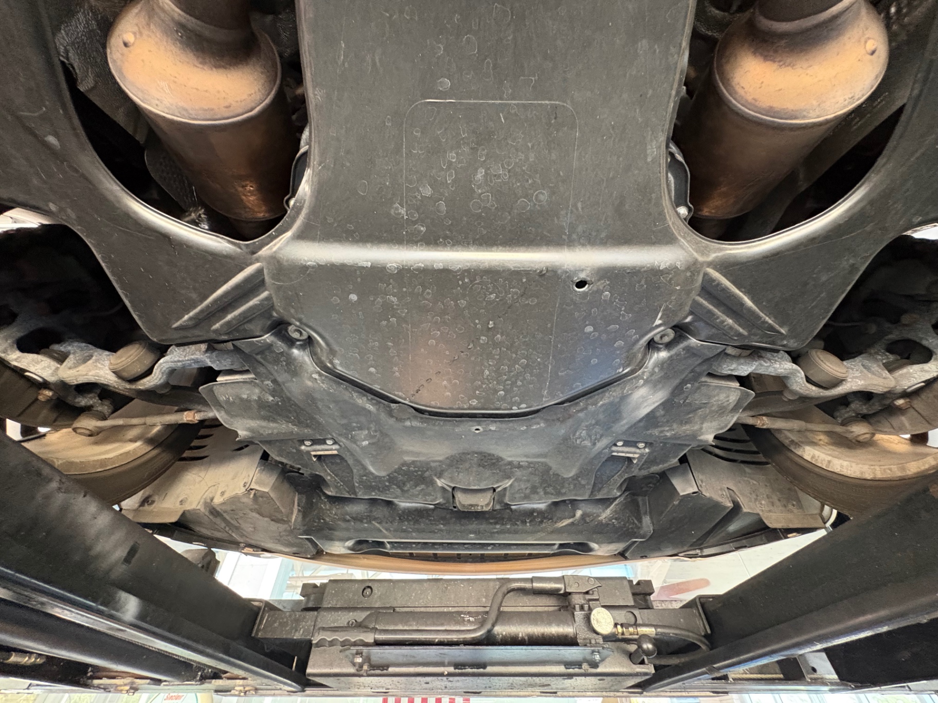 Vehicle photo 56