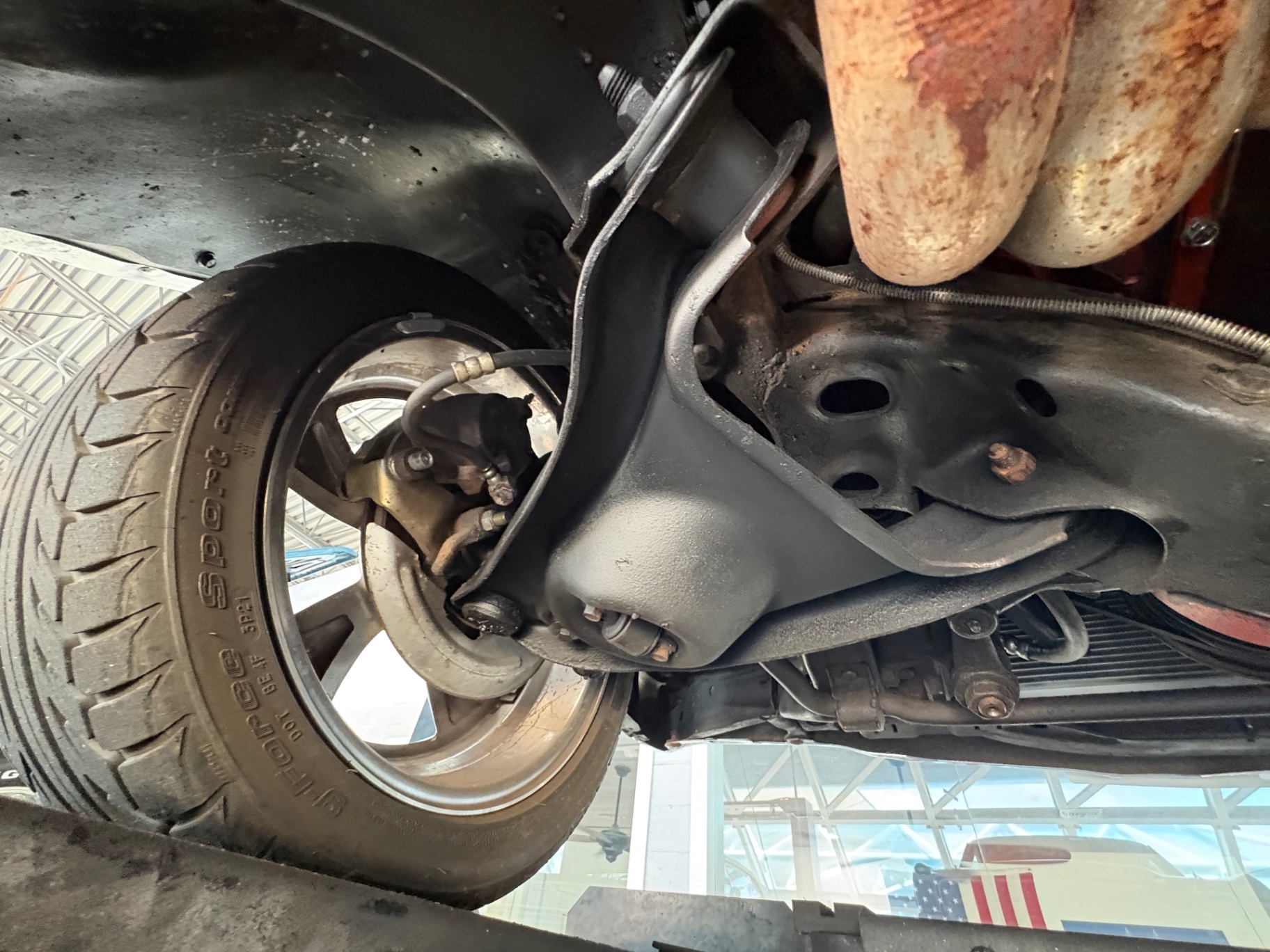 Vehicle photo 58