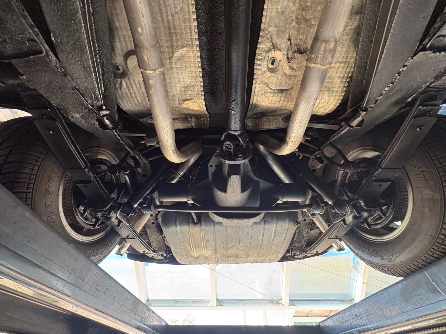 Vehicle photo 63