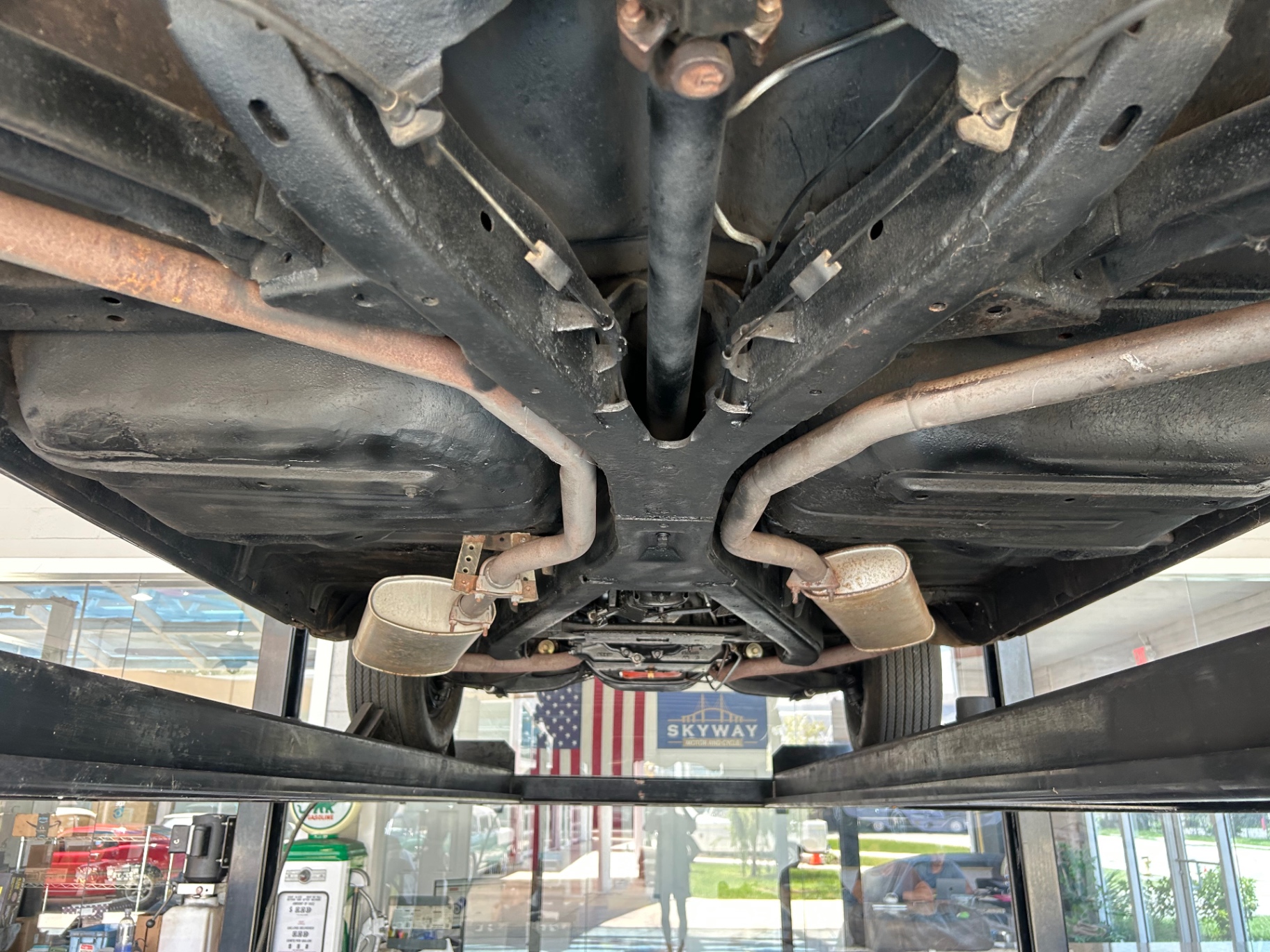 Vehicle photo 50