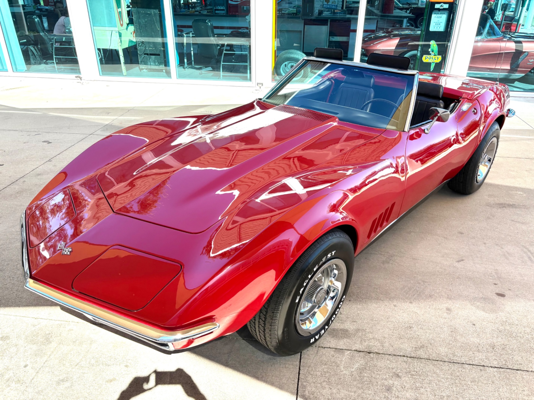 Vehicle photo 19