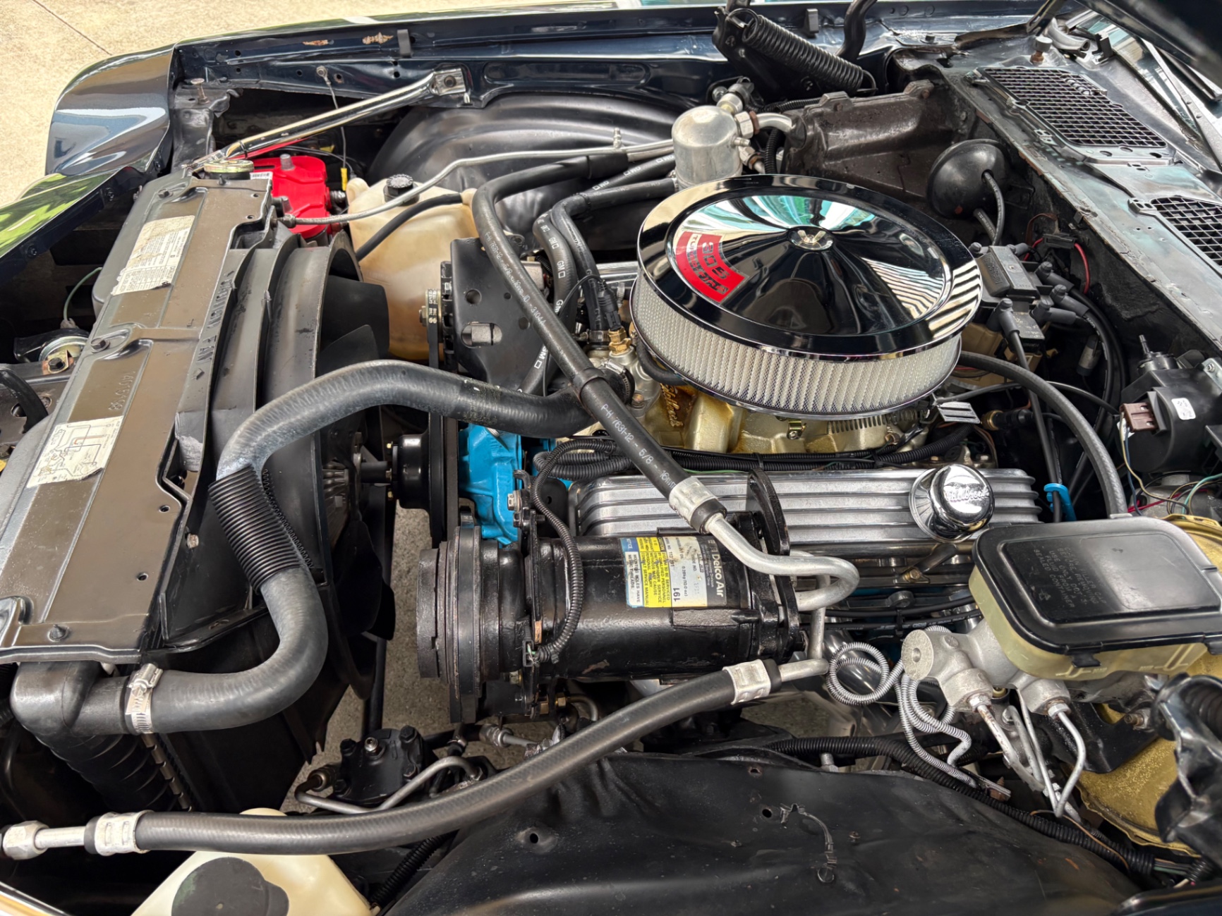 Vehicle photo 31