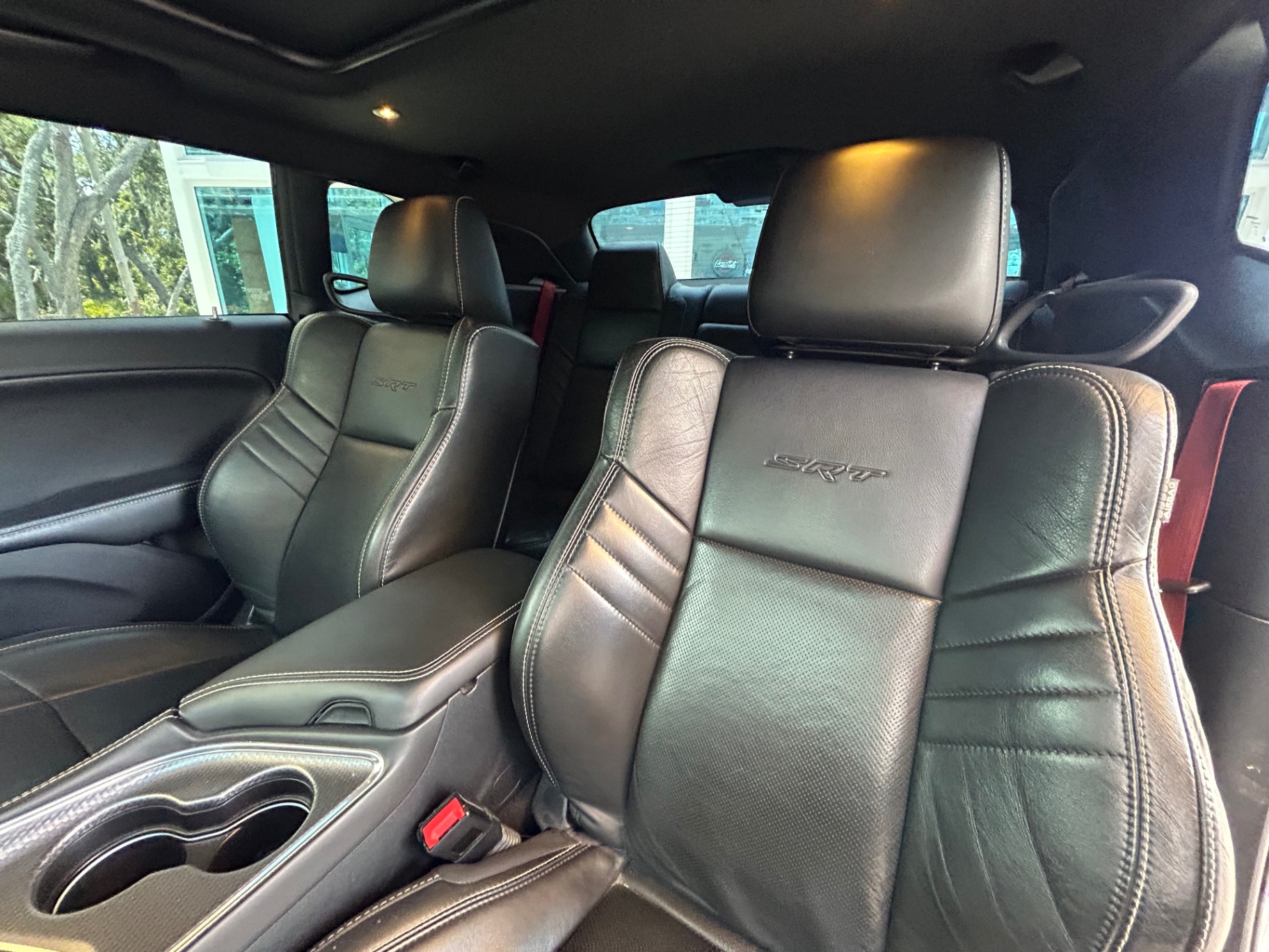 Vehicle photo 22