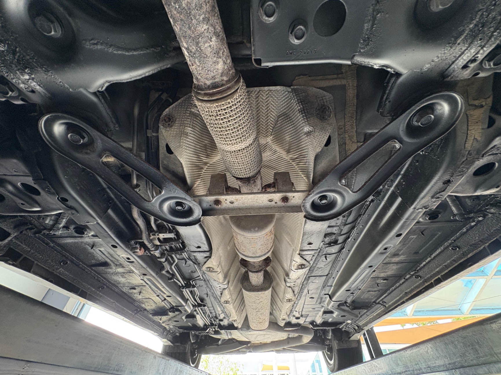 Vehicle photo 54