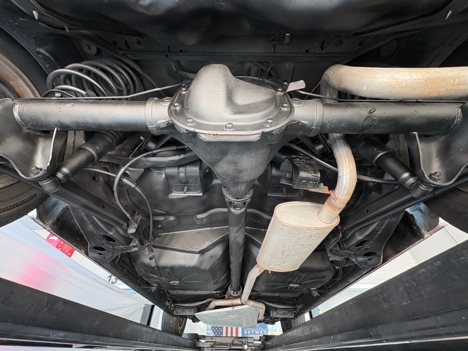 Vehicle photo 50