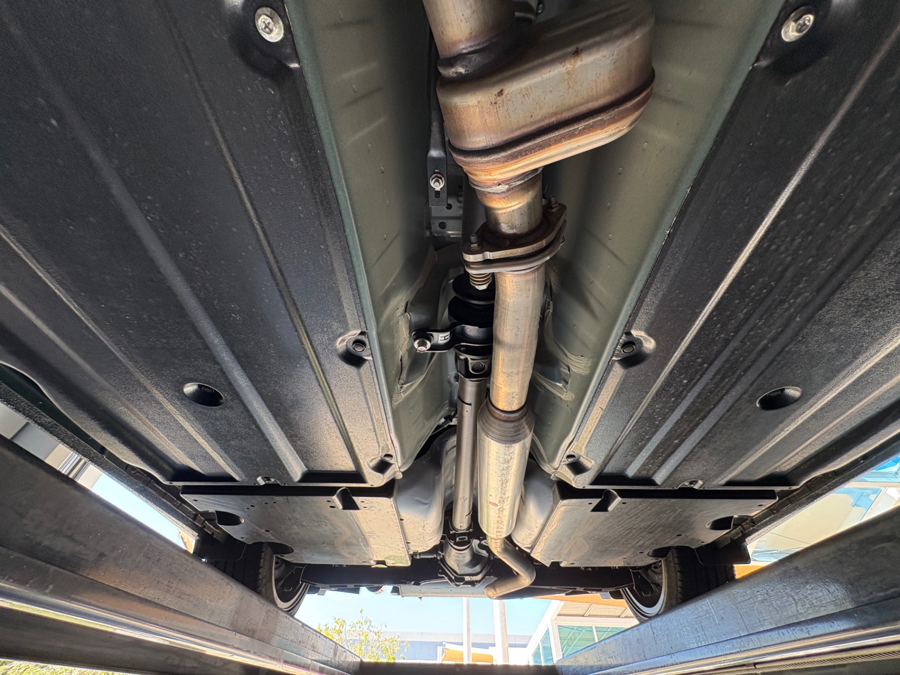 Vehicle photo 49