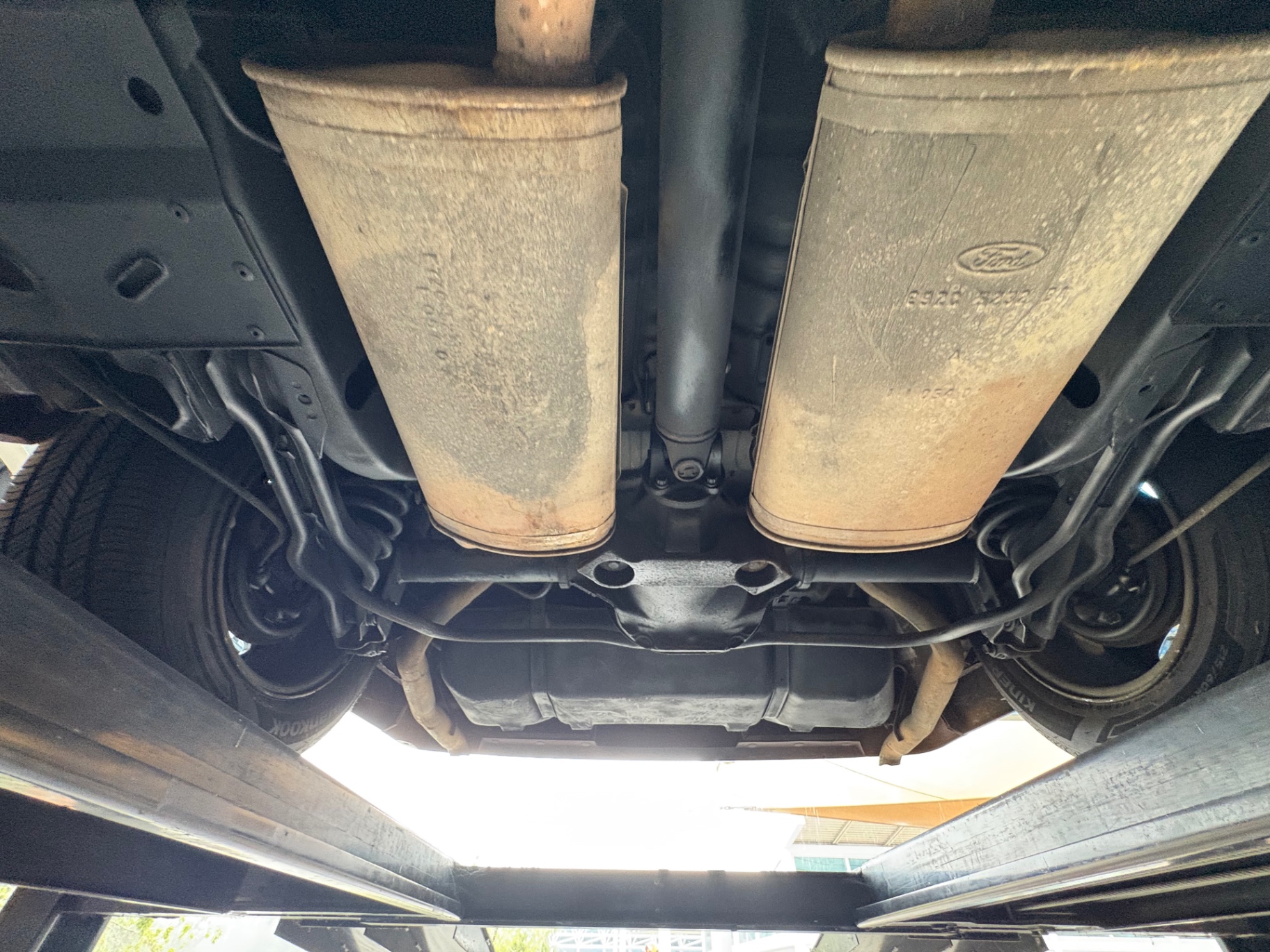 Vehicle photo 57