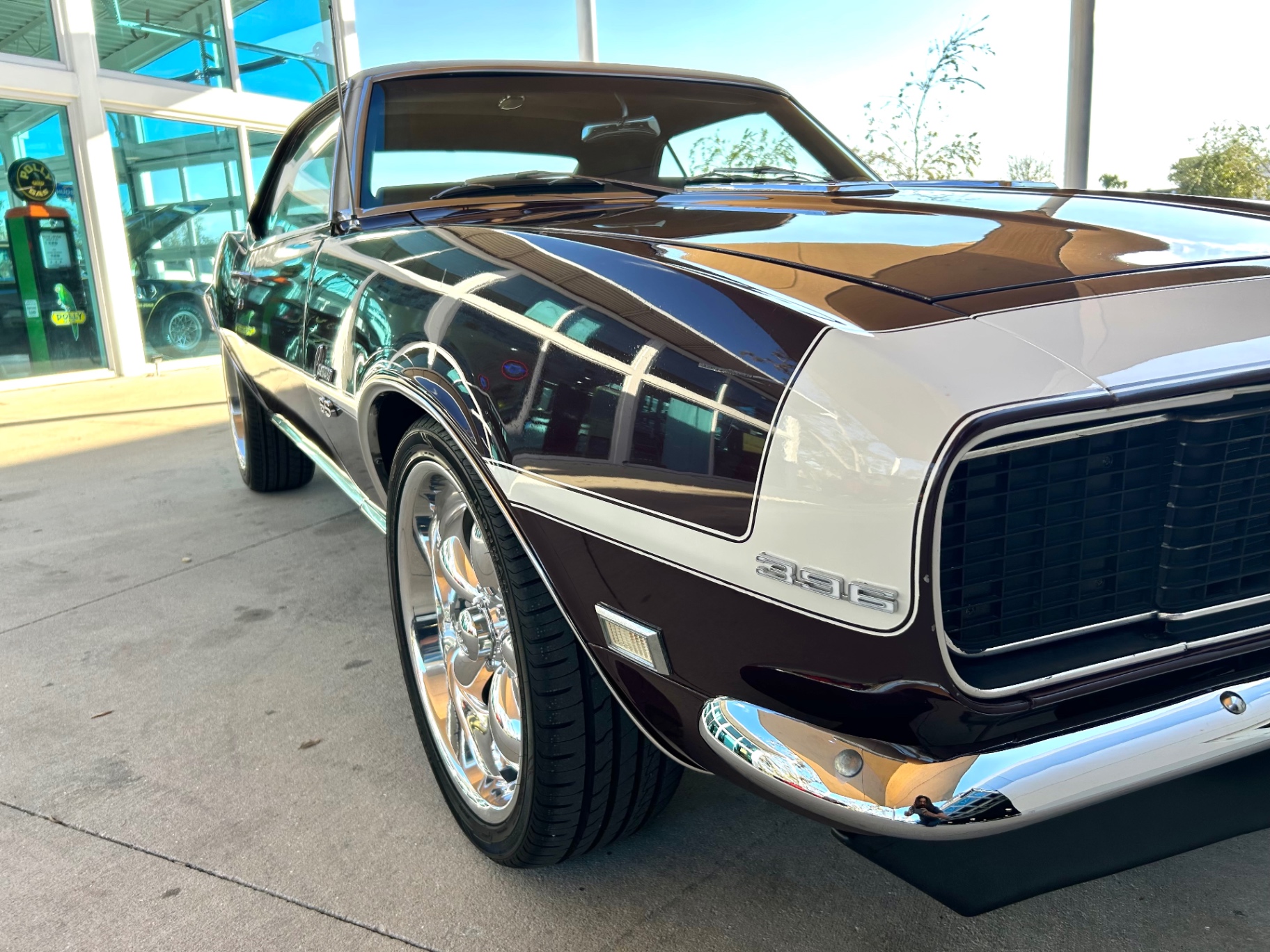 Vehicle photo 20