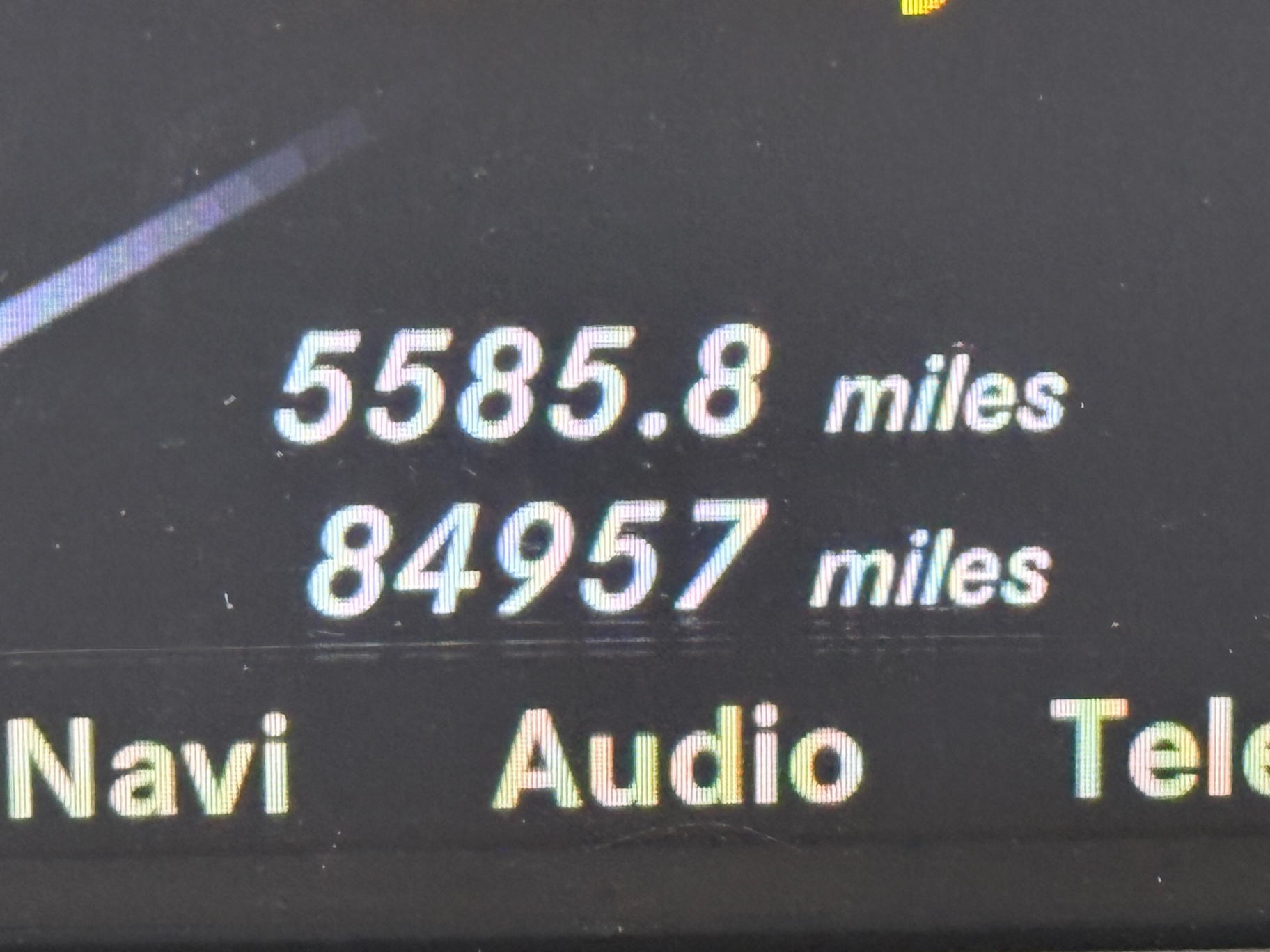 Vehicle photo 23