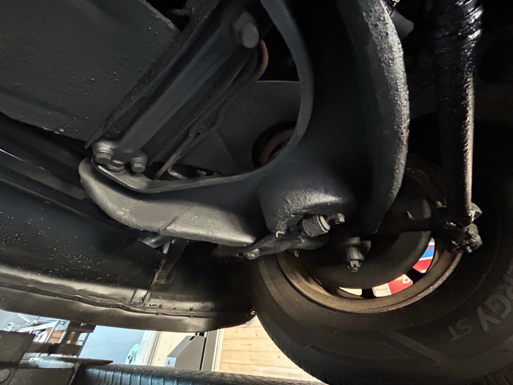 Vehicle photo 49