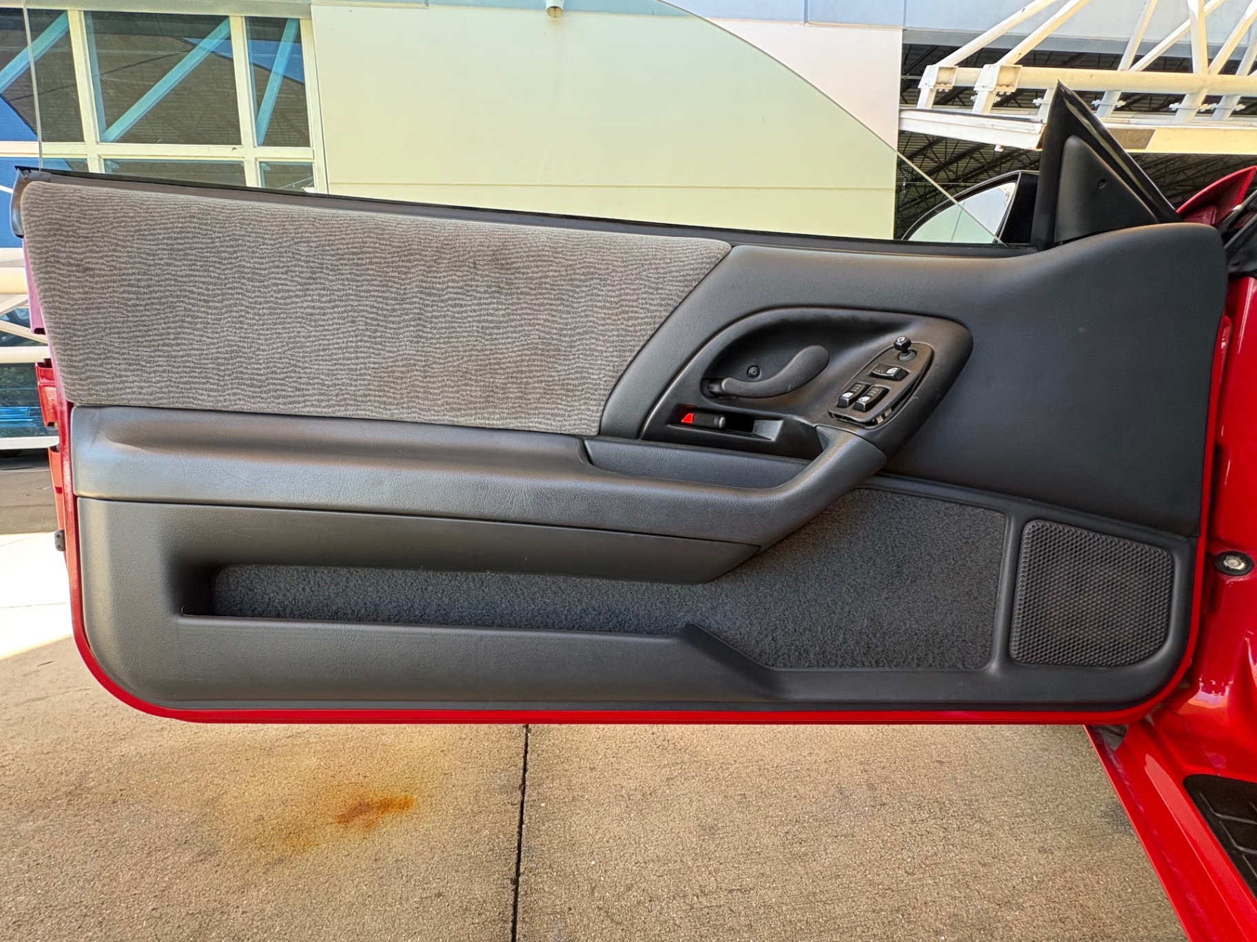Vehicle photo 31