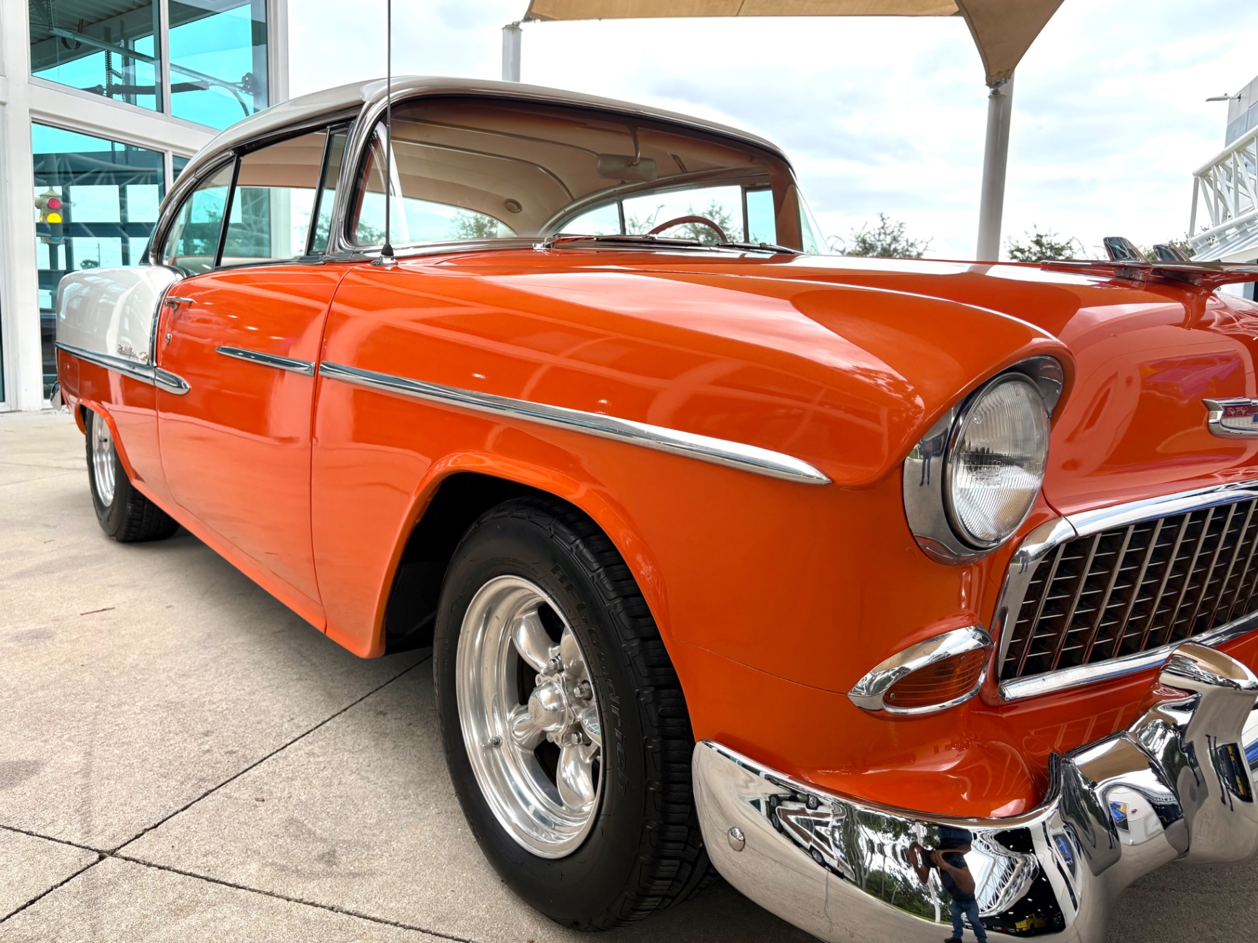 Vehicle photo 20