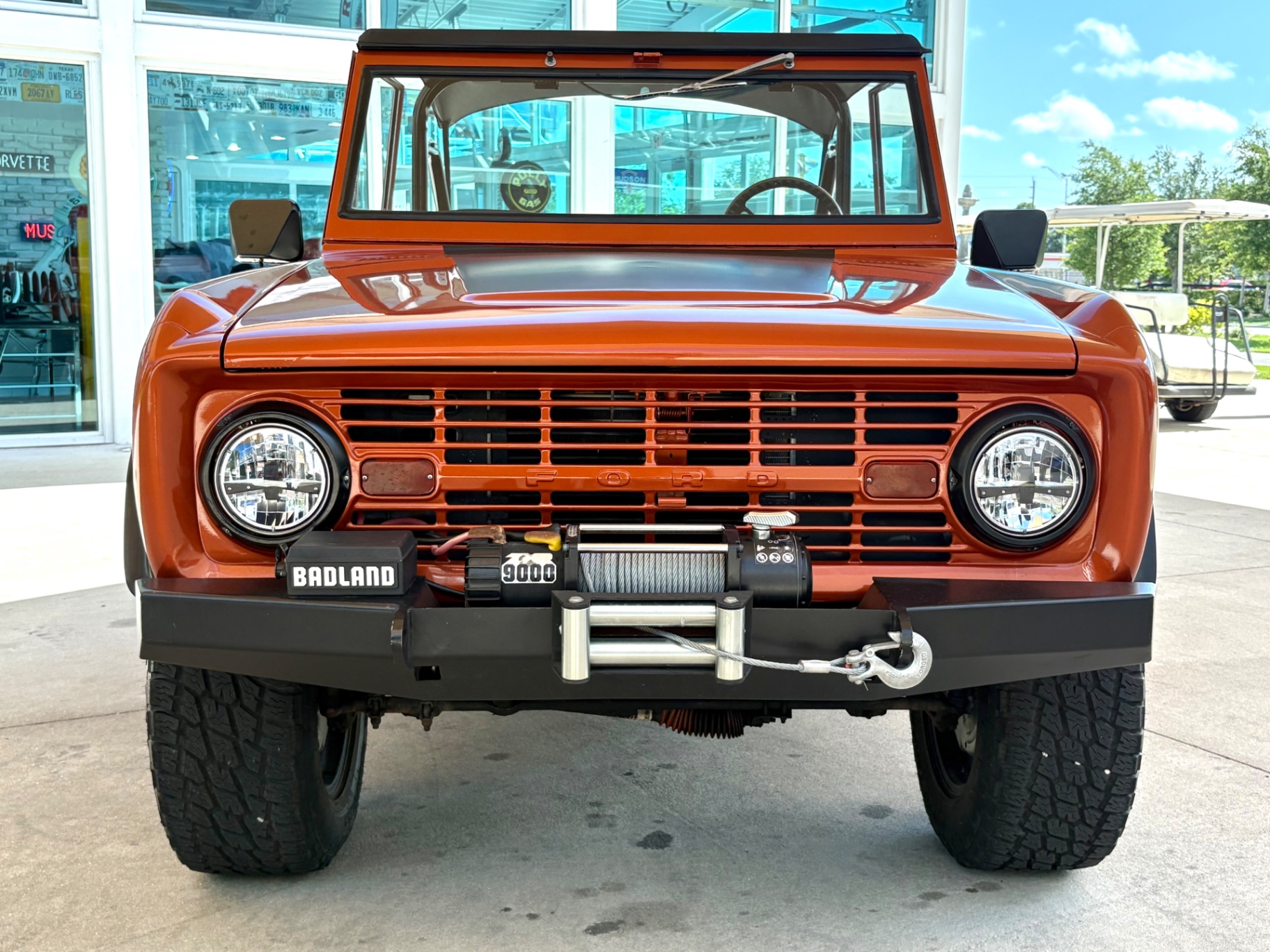 Vehicle photo 2