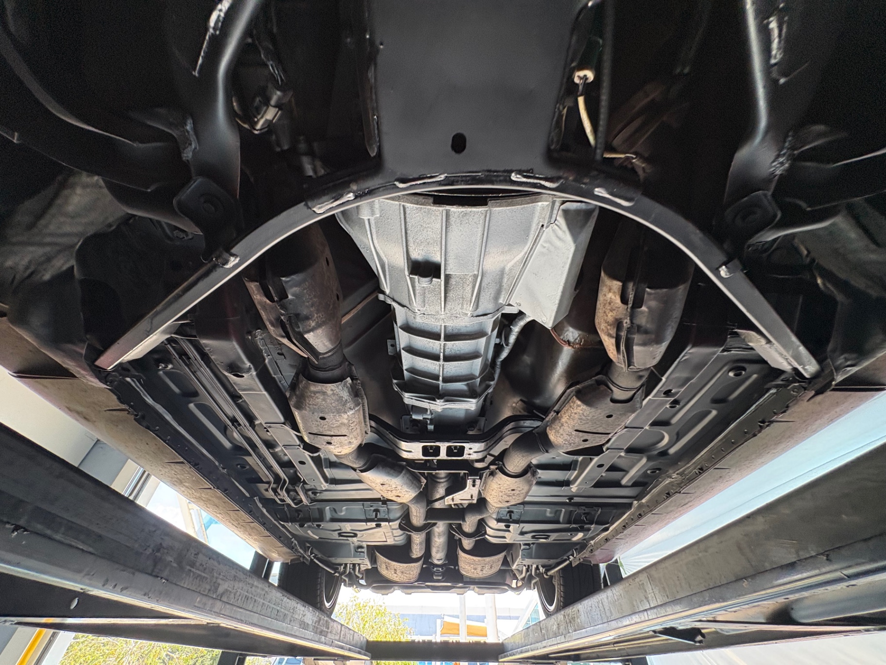 Vehicle photo 57
