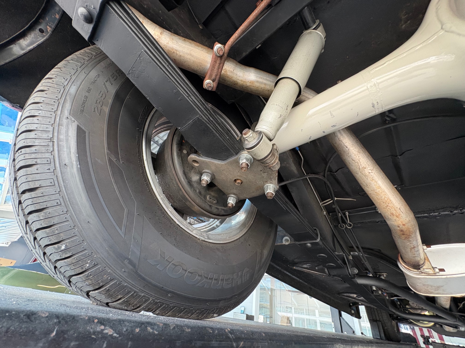 Vehicle photo 39