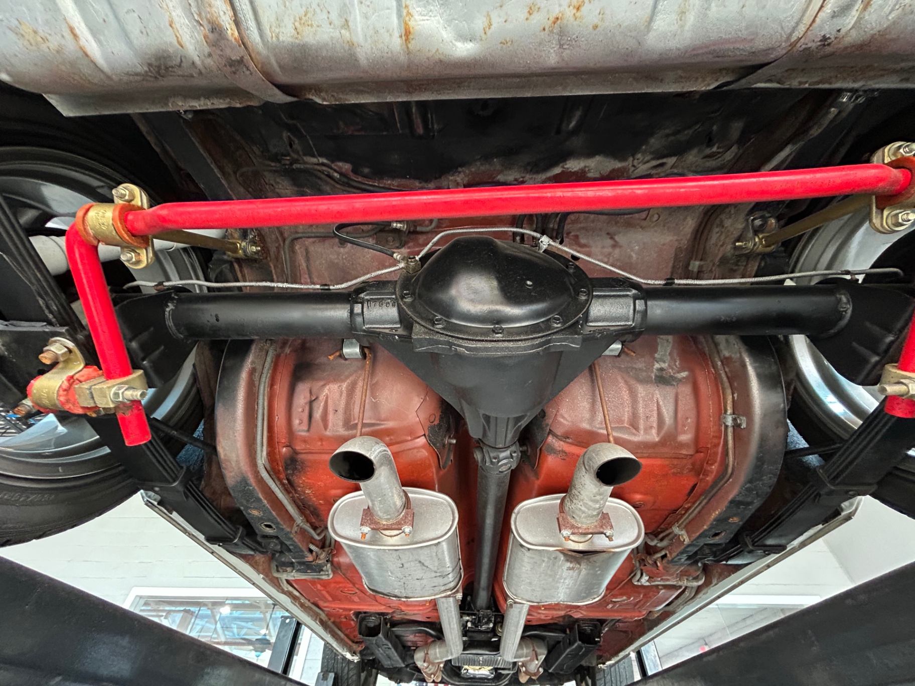 Vehicle photo 41