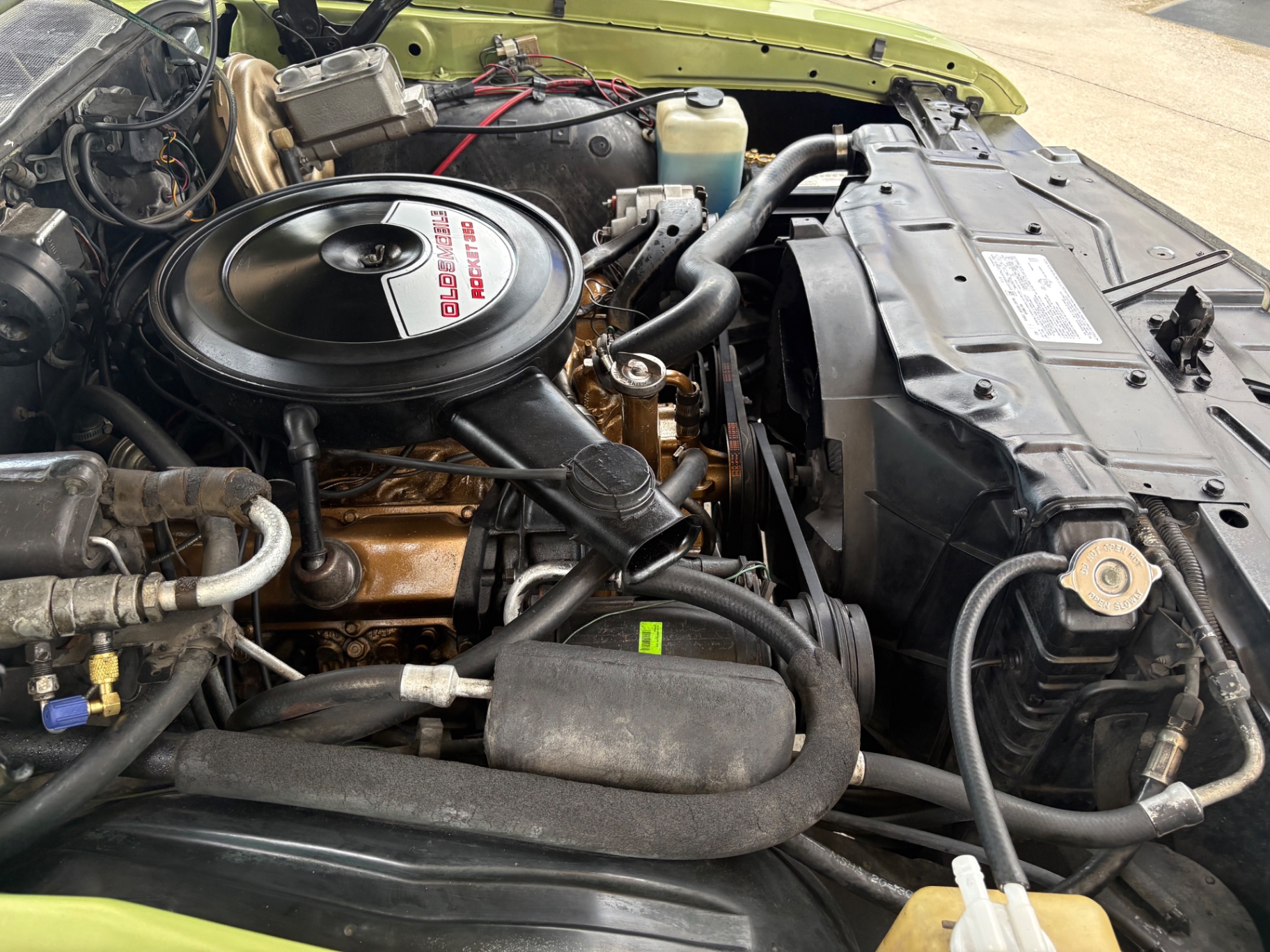 Vehicle photo 32