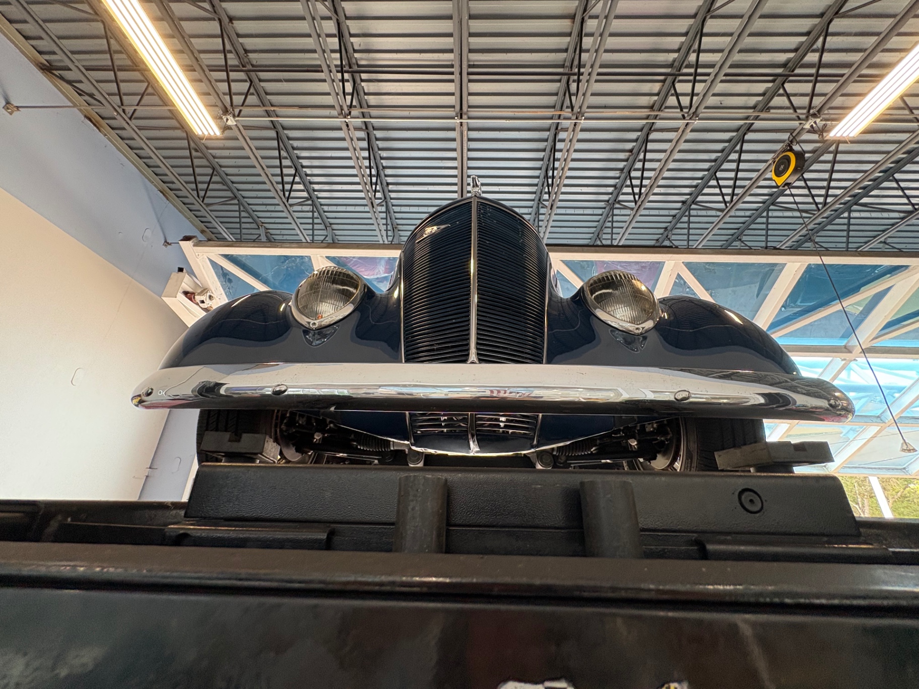 Vehicle photo 46
